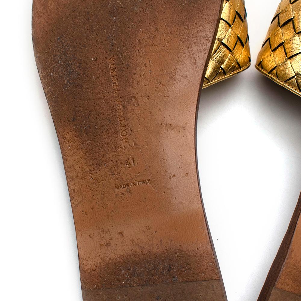 Women's Bottega Veneta Gold Leather Intrecciato Flat Sandals - Size EU 41