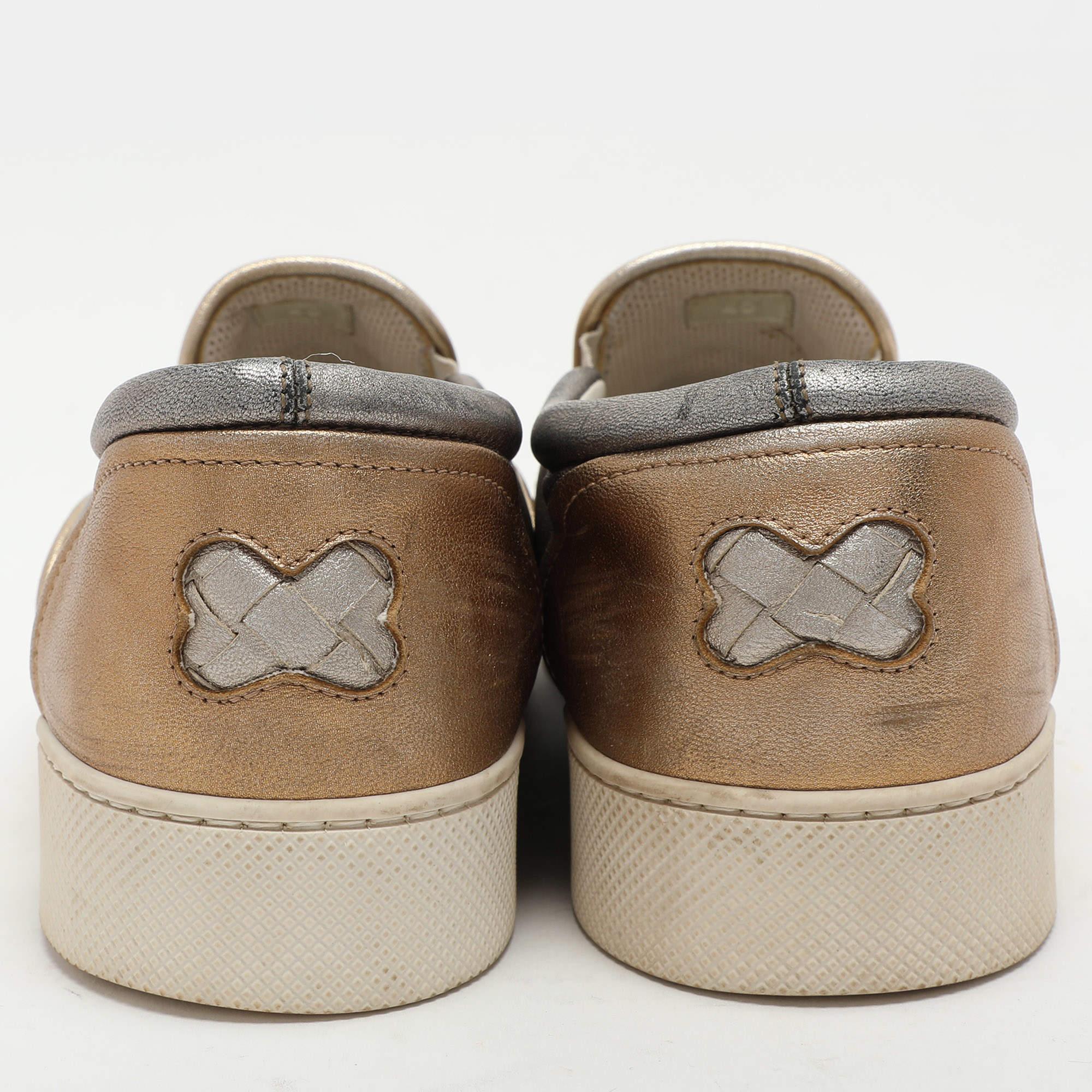 Bottega Veneta Gold/Silber Intrecciato Leder Dodger Slip On Turnschuhe Größe 40 Herren im Angebot