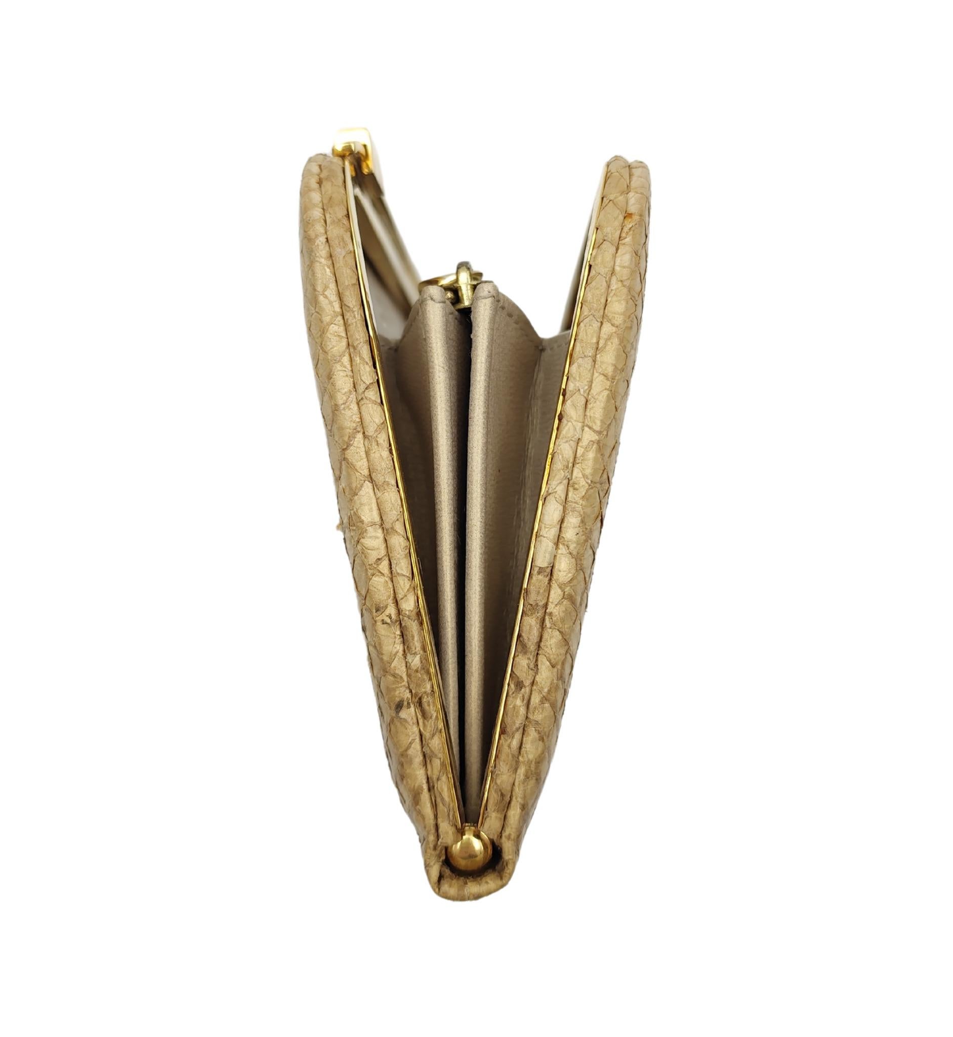 Bottega Veneta gradient snakeskin leather clutch bag For Sale 1