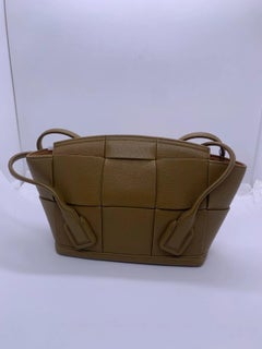 Bottega Veneta Grained Leather Small Arco Bag Maxi Intrecciato Tote Moutarde