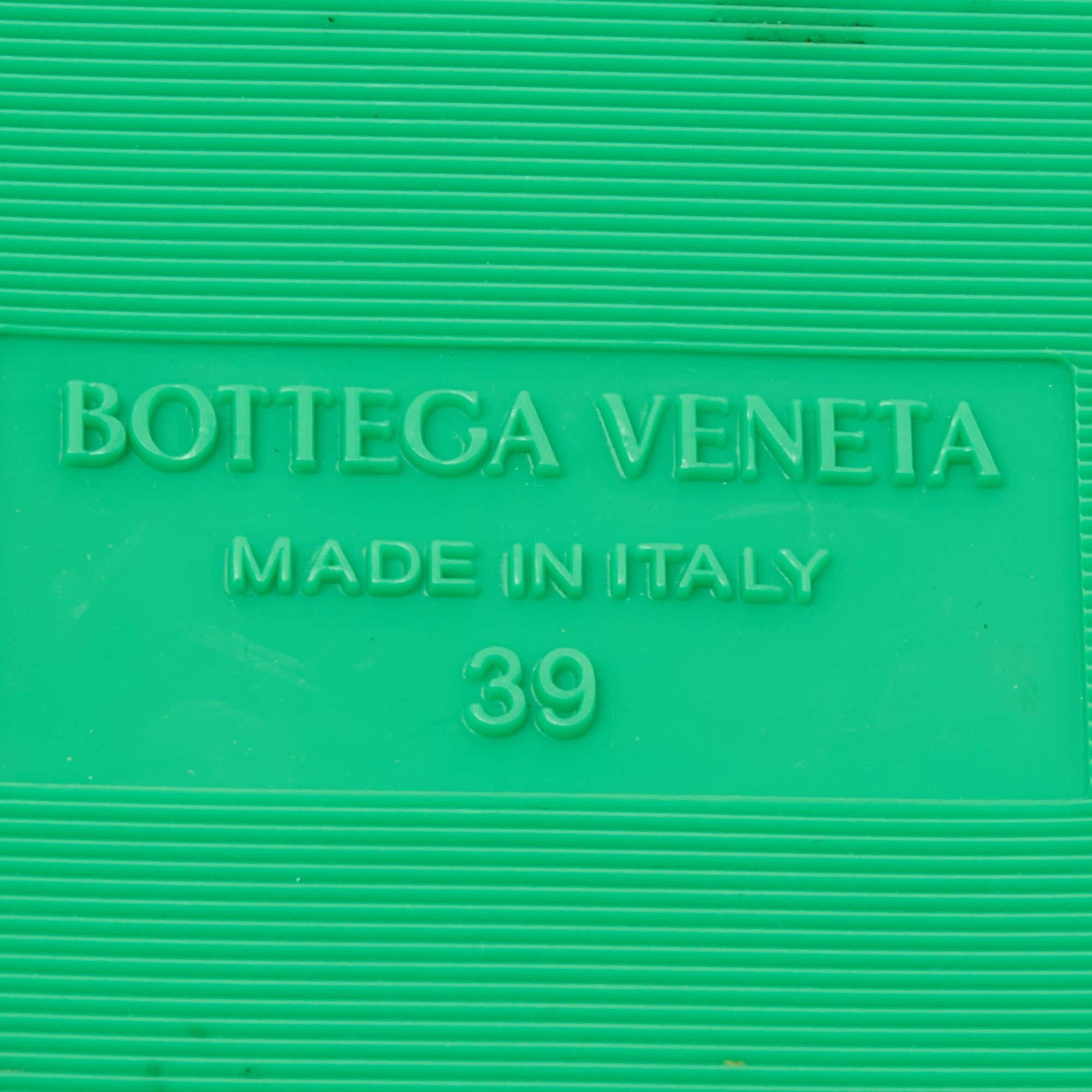 Bottega Veneta Green Cotton Fabric Resort Sponge Platform Slides Size 39 In Excellent Condition For Sale In Dubai, Al Qouz 2