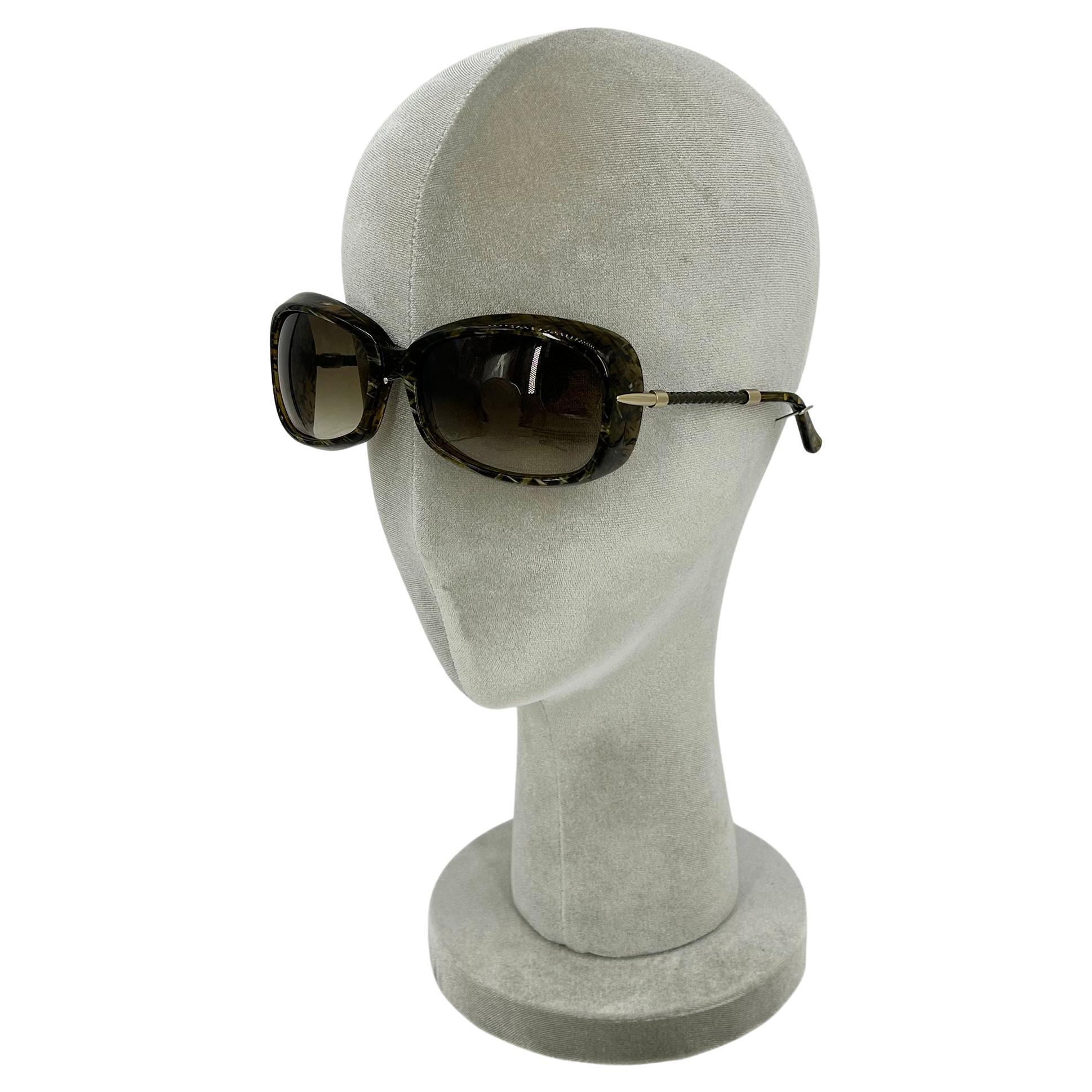Bottega Veneta Green Frame Square Lens Woven Leather Sunglasses en venta