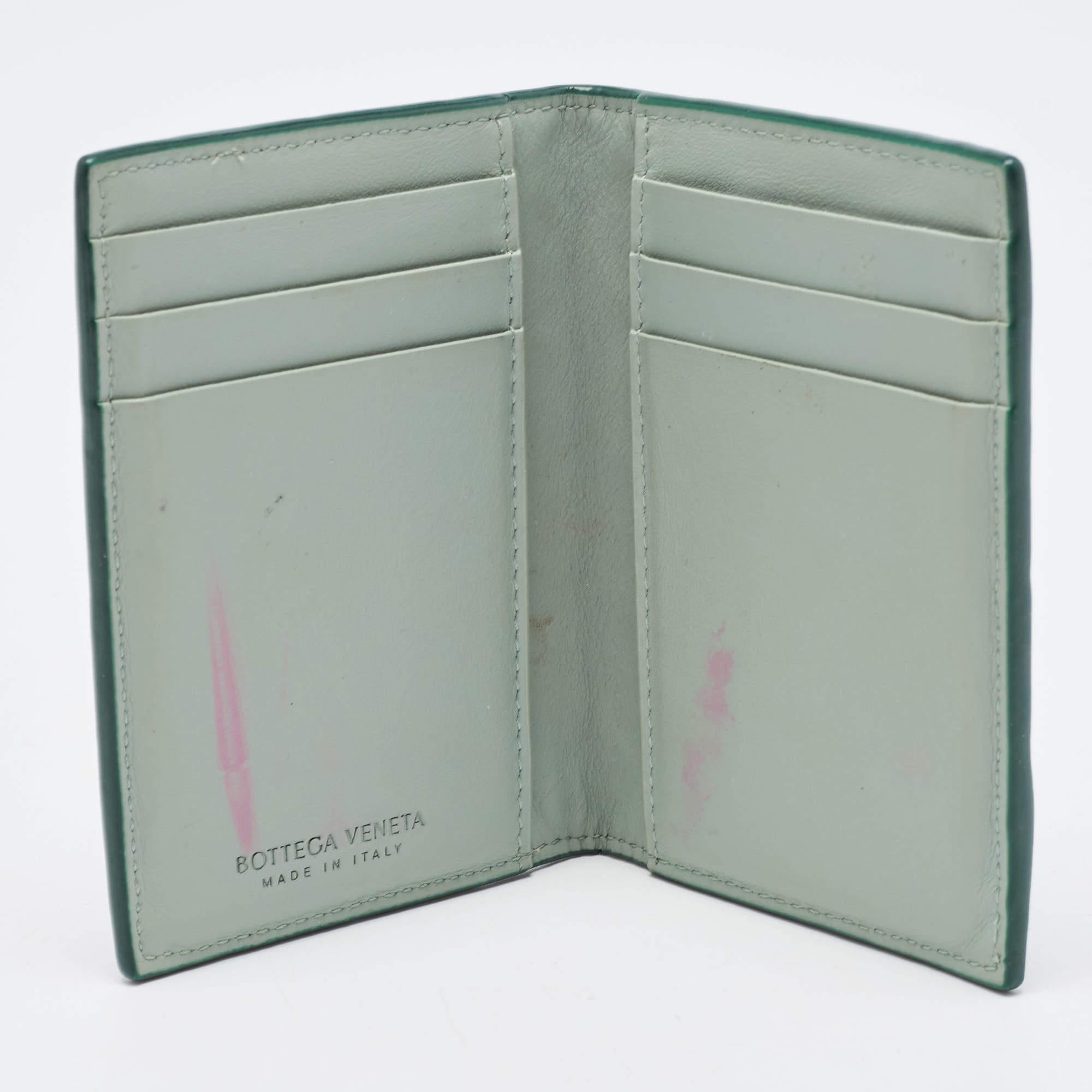 Bottega Veneta Green Intrecciato Leather Card Holder For Sale 4