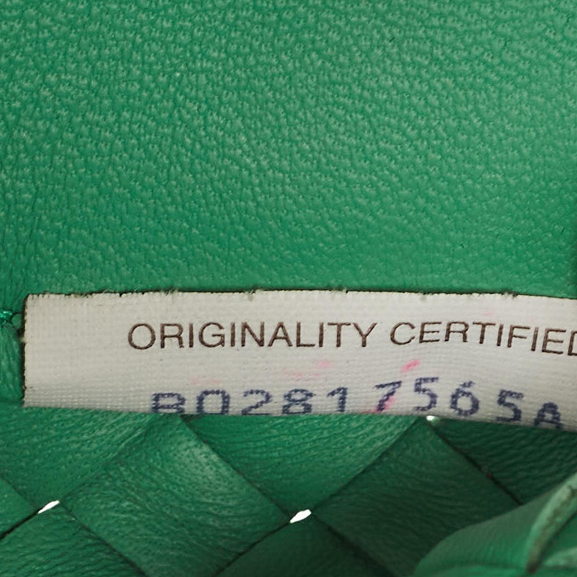 Bottega Veneta Green Intrecciato Leather  Limited Edition 0147/1000 Cabat Tote For Sale 2