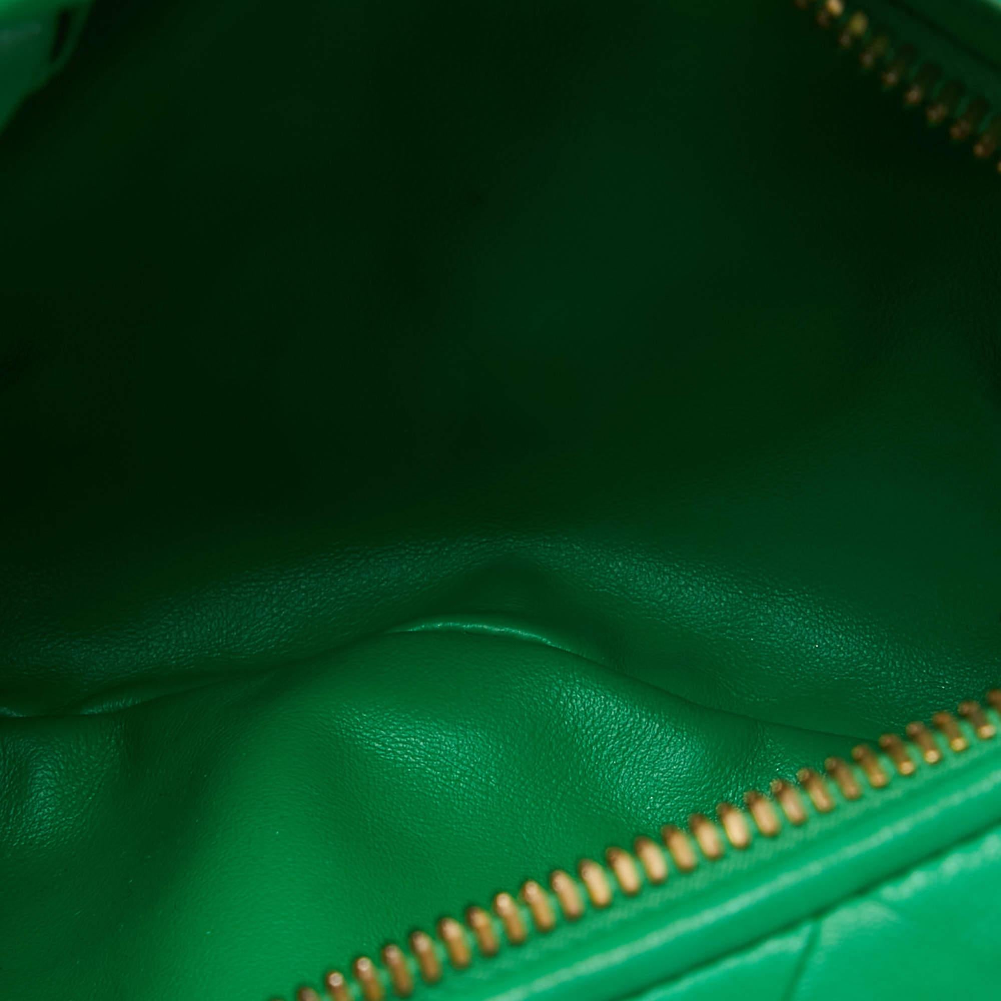 Bottega Veneta Green Intrecciato Leather Mini BV Jodie Bag For Sale 7