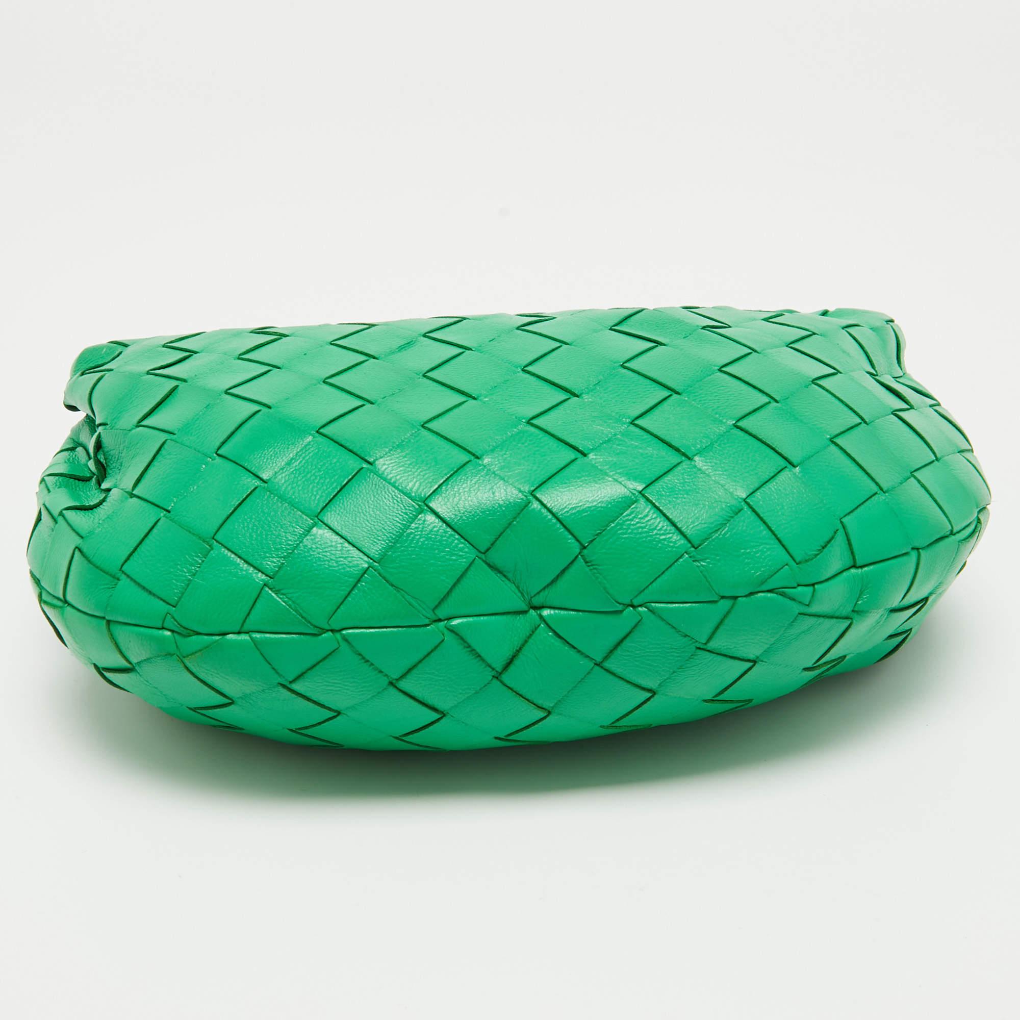 Bottega Veneta Green Intrecciato Leather Mini BV Jodie Bag For Sale 1