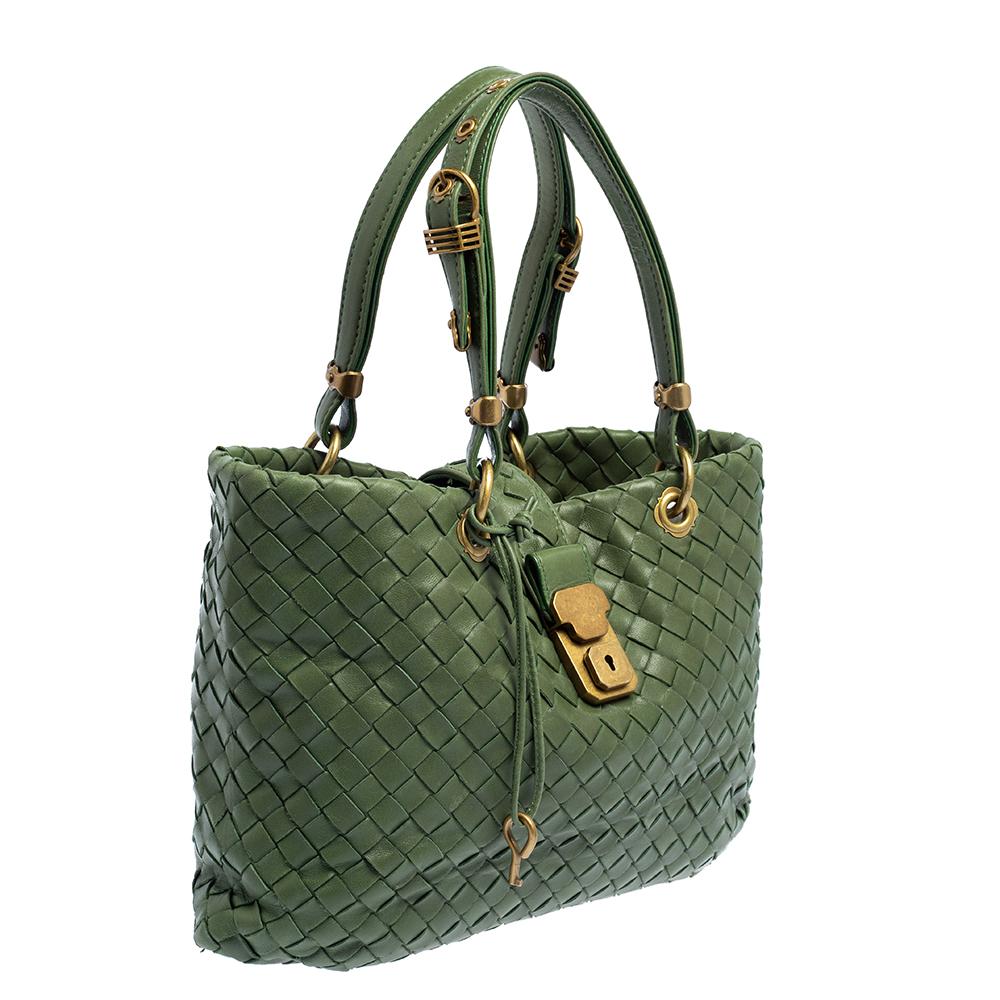 Bottega Veneta Green Intrecciato Leather Small Capri Tote In Good Condition In Dubai, Al Qouz 2