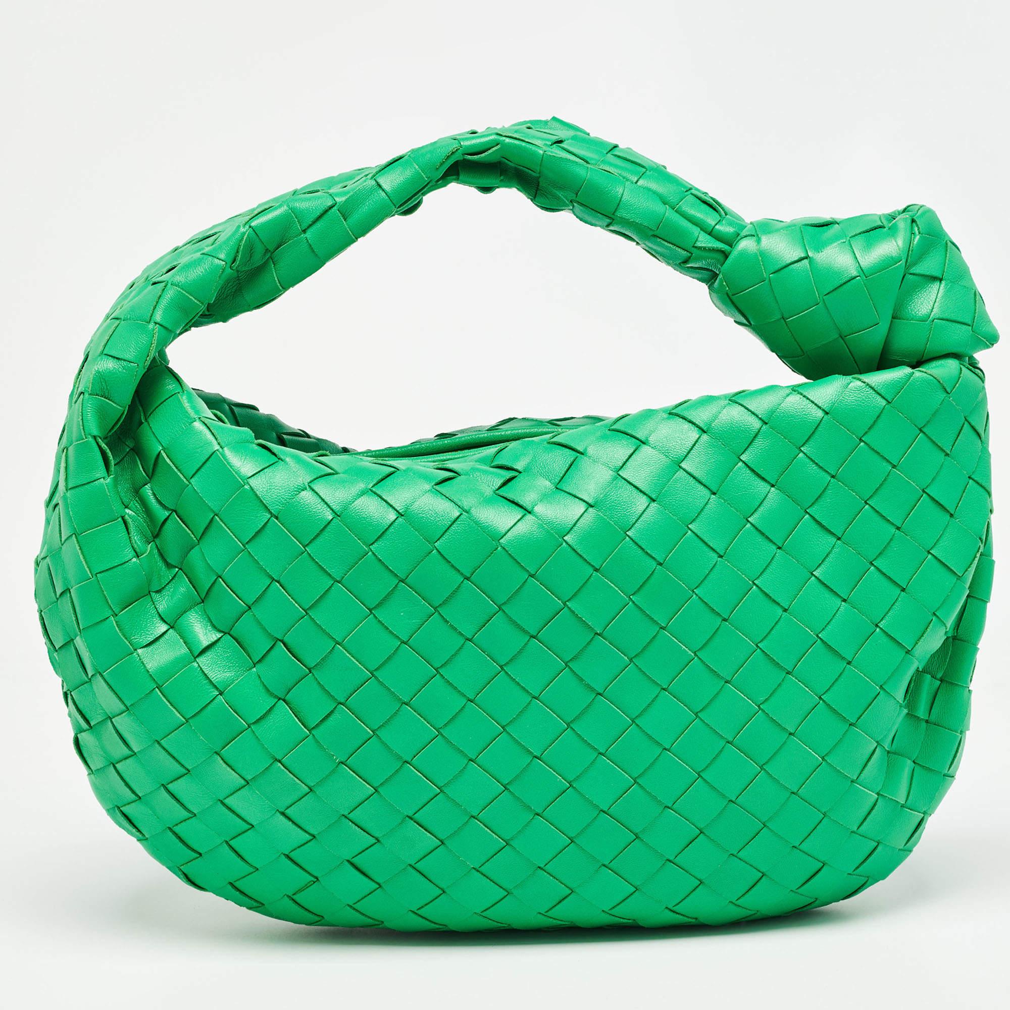 Bottega Veneta Greene & Greene Intrecciato in pelle Teen Jodie Hobo In condizioni ottime in vendita a Dubai, Al Qouz 2
