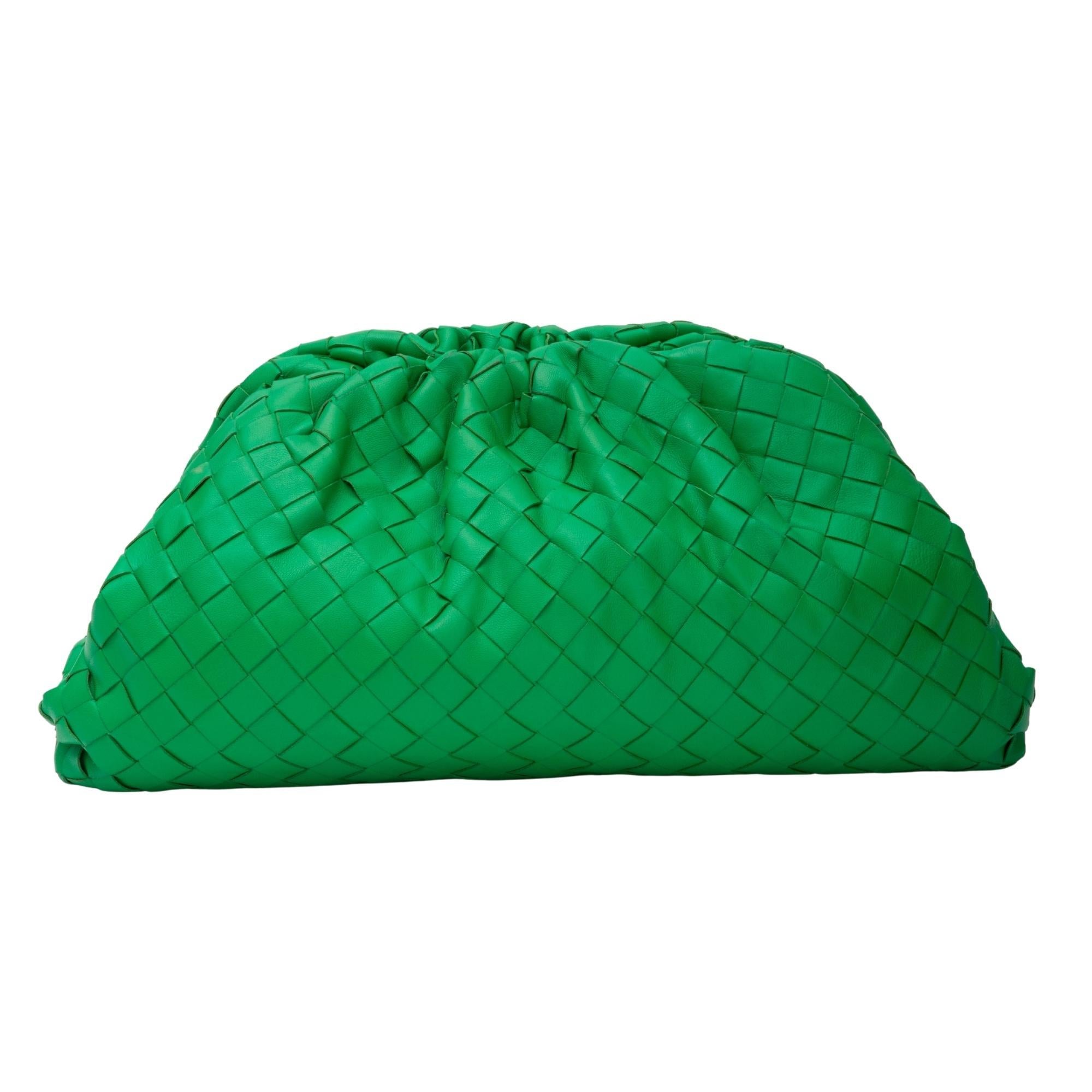 Women's Bottega Veneta Green Intrecciato Leather The Pouch Clutch Bag