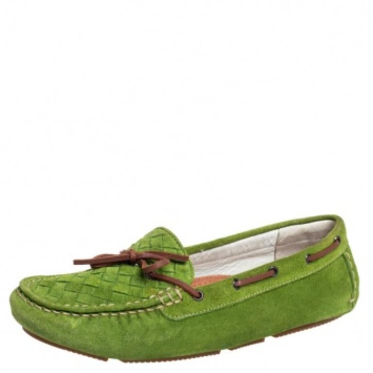 Brown Bottega Veneta Green Intrecciato Suede Bow Slip on Loafers Size 38 For Sale