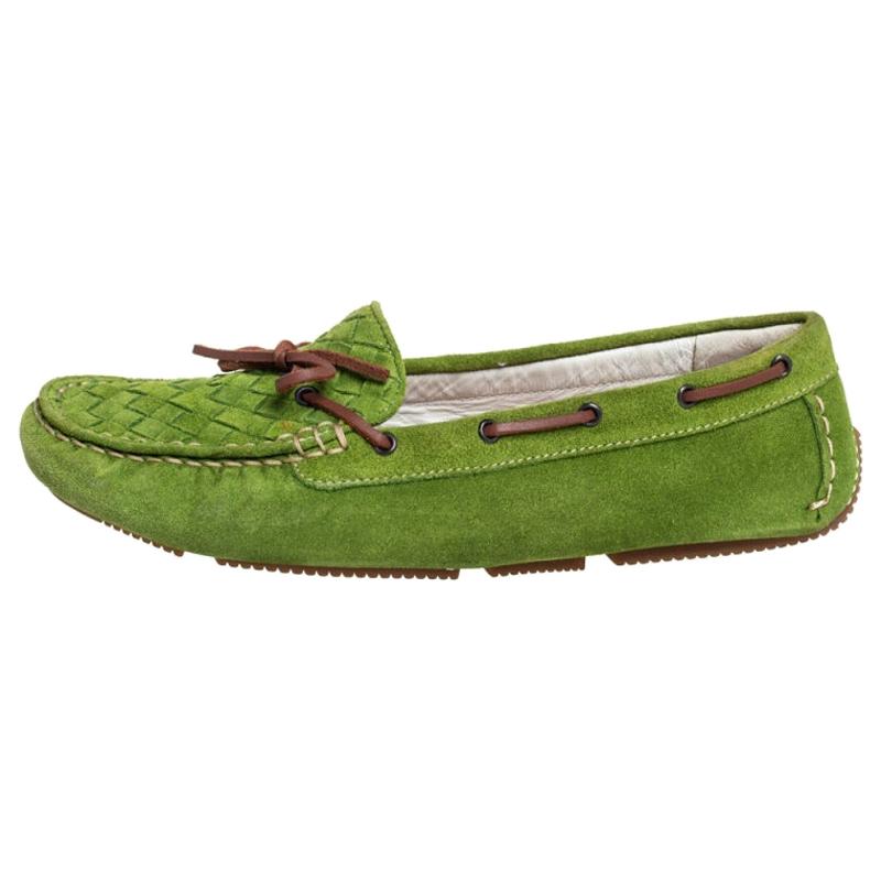 Bottega Veneta Green Intrecciato Suede Bow Slip on Loafers Size 38 For Sale