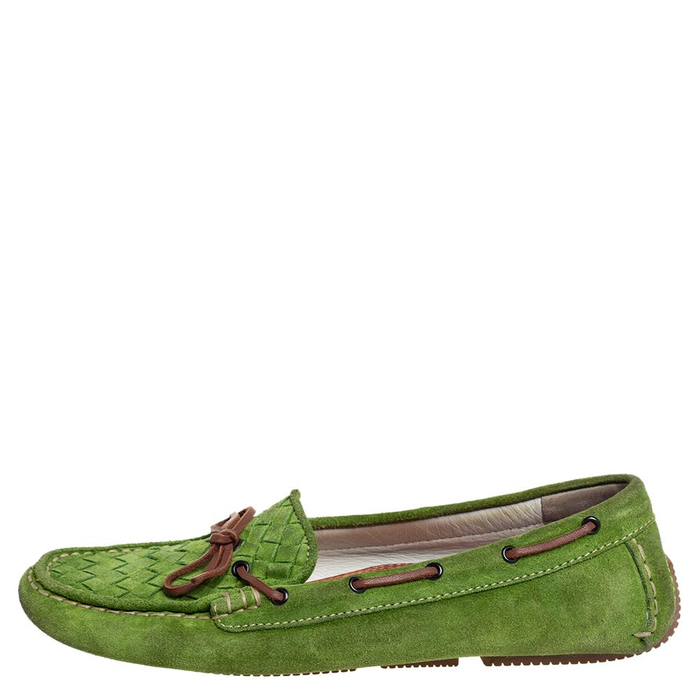 Bottega Veneta Green Intrecciato Suede Bow Slip On Loafers Size 38.5 For Sale 1