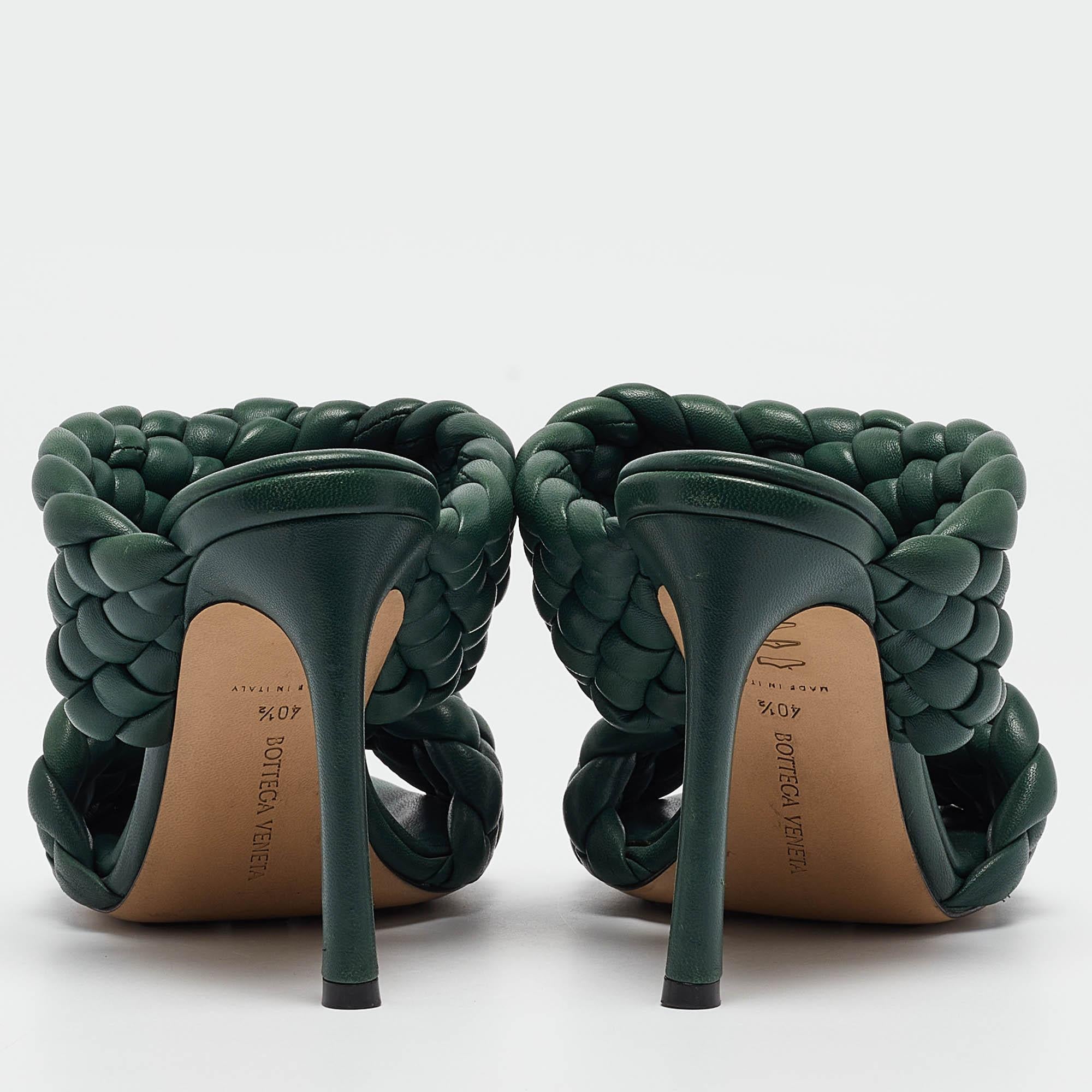 Women's Bottega Veneta Green Leather Braided Accents Slides Size 40.5 For Sale
