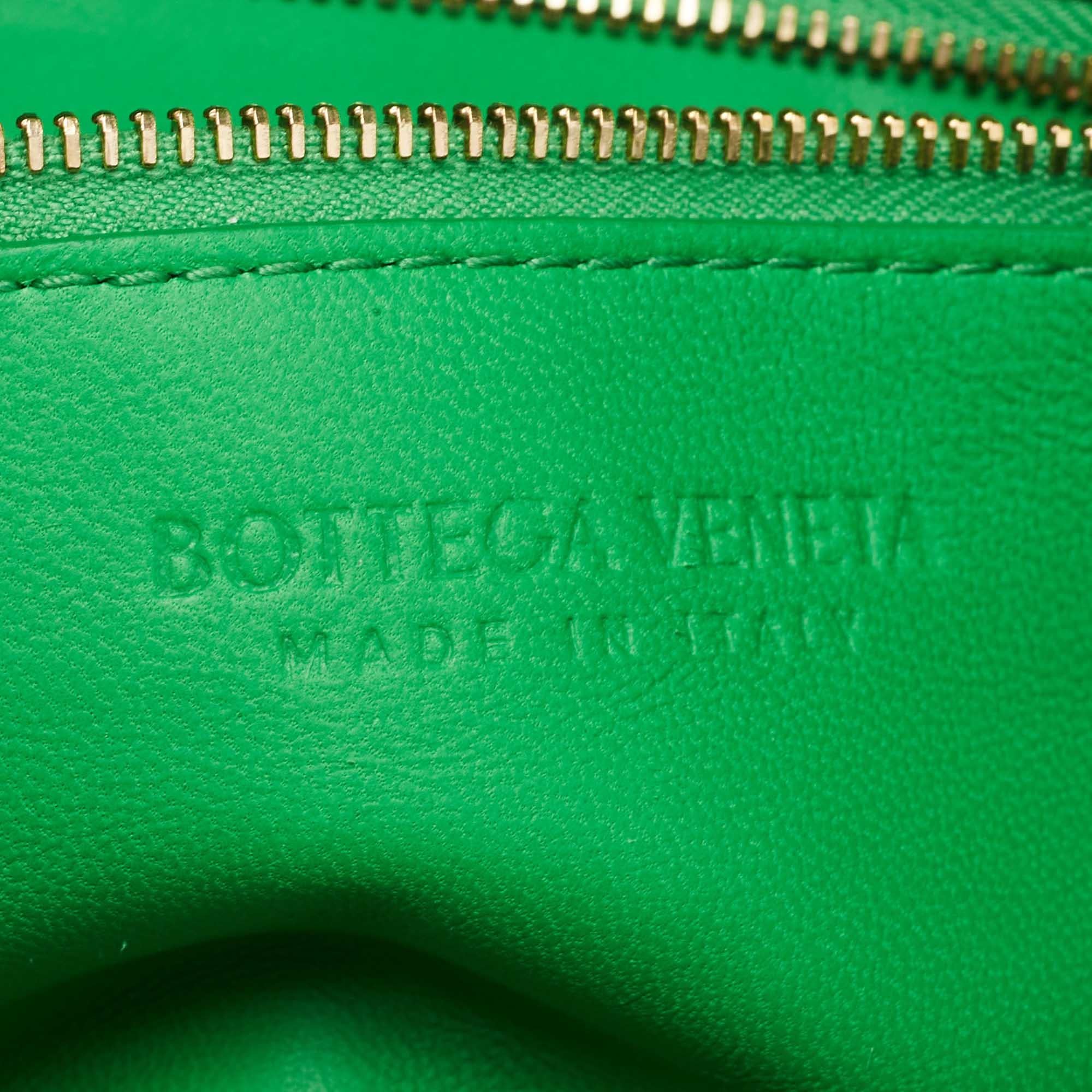 Bottega Veneta Green Leather Cassette Fringe Shoulder Bag 6