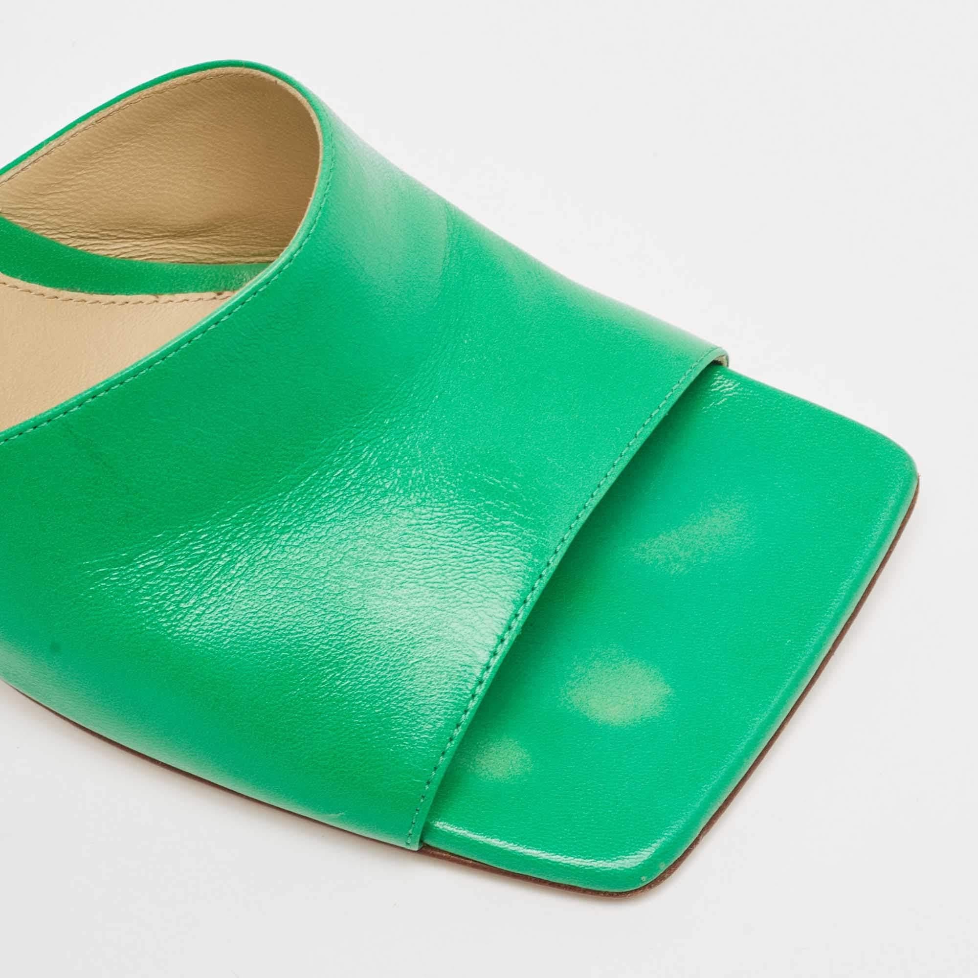 Bottega Veneta Green Leather Square Open Toe Slide Sandals Size 38 For Sale 1