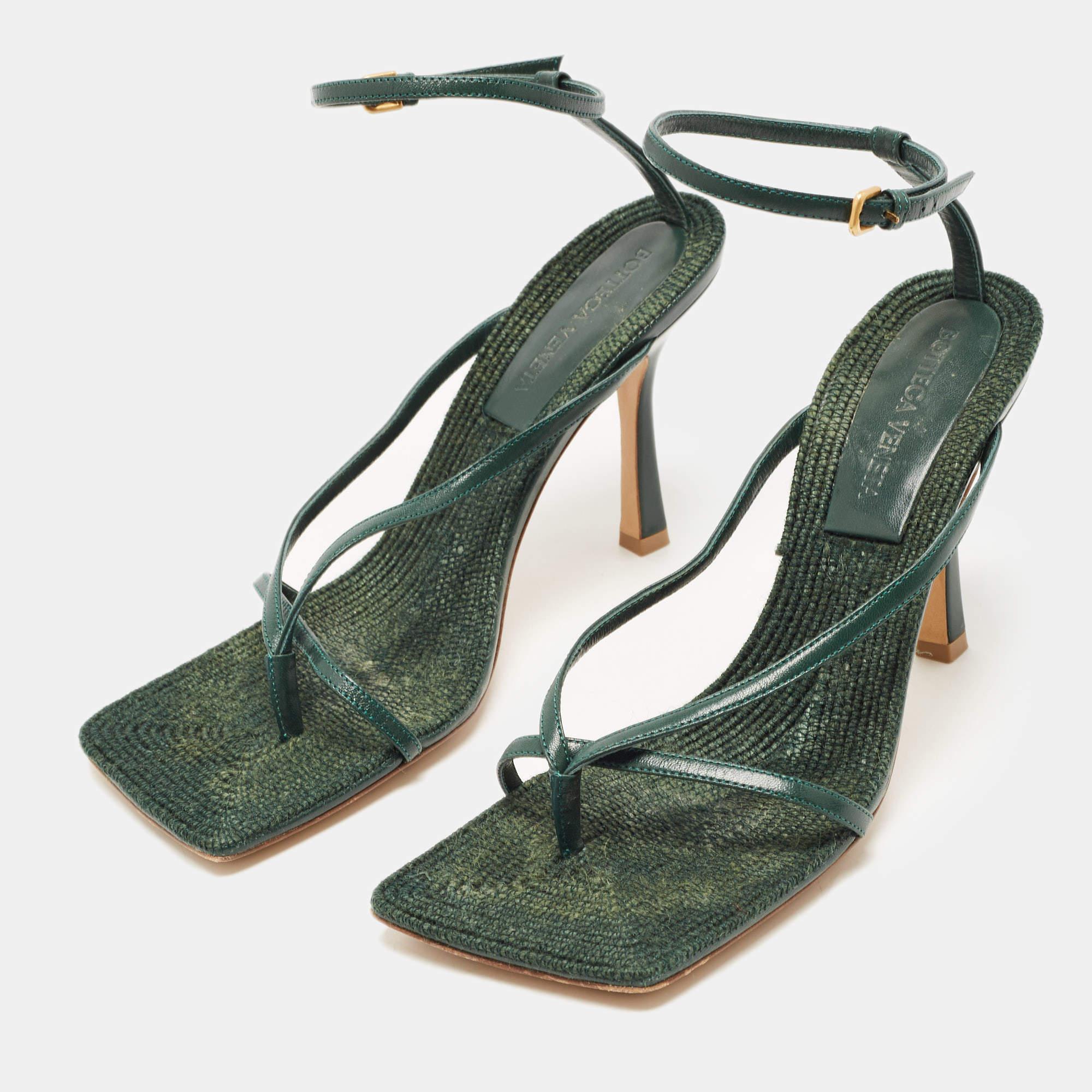 Women's Bottega Veneta Green Leather Stretch Ankle Strap Sandals Size 39