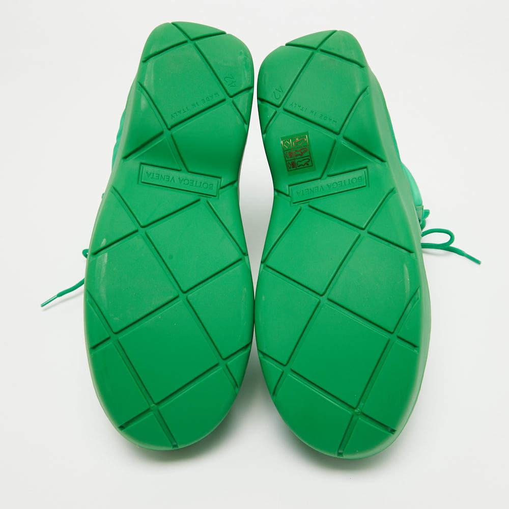Bottega Veneta - Bottes bombardier en nylon vert Taille 42 Excellent état - En vente à Dubai, Al Qouz 2