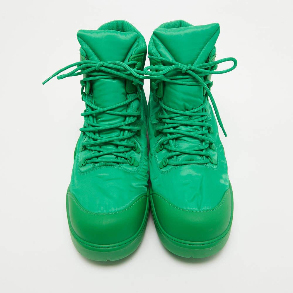 Bottega Veneta Grüne Nylon-Puddle-Bomberstiefel aus Nylon Größe 42 im Zustand „Hervorragend“ im Angebot in Dubai, Al Qouz 2