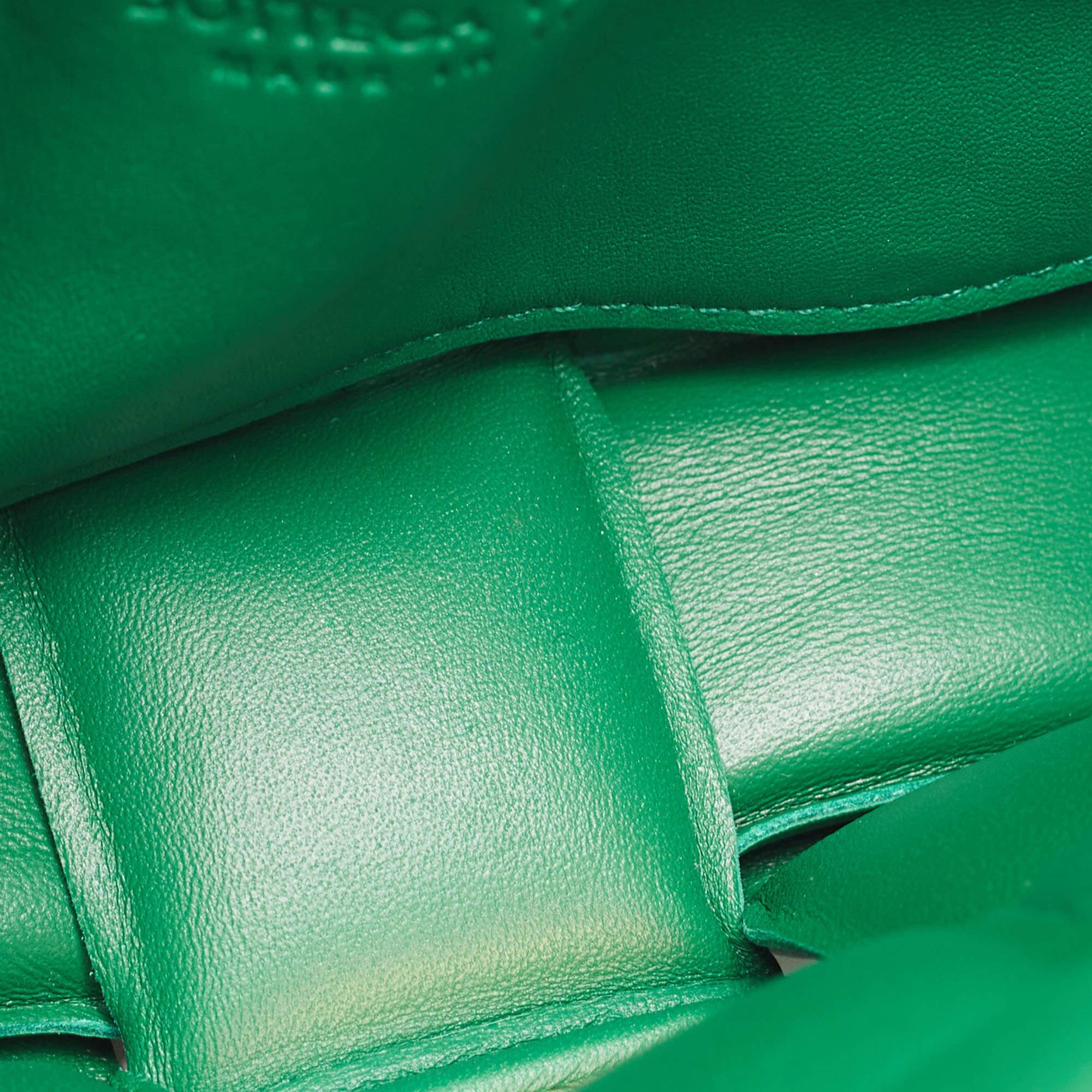 Bottega Veneta Green Padded Intrecciato Leather Cassette Chain Bag 4