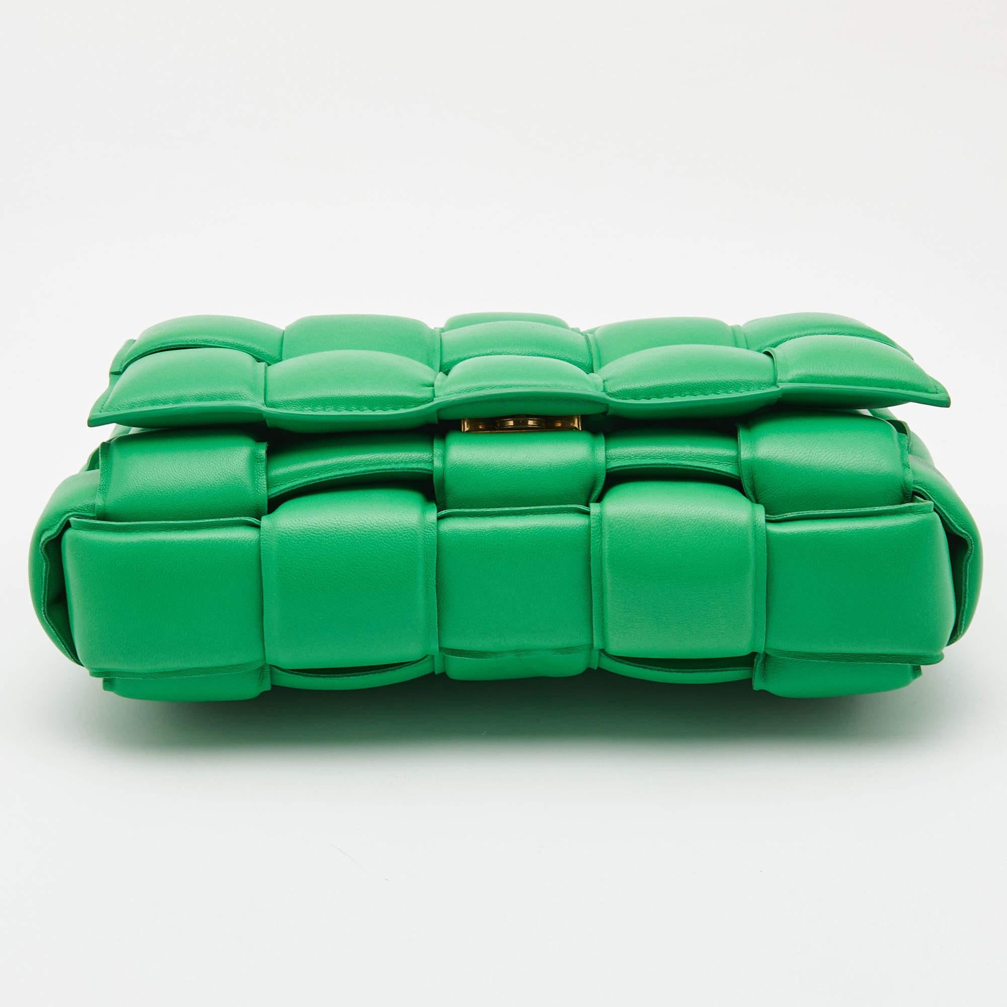 Women's Bottega Veneta Green Padded Leather Chain Cassette Shoulder Bag