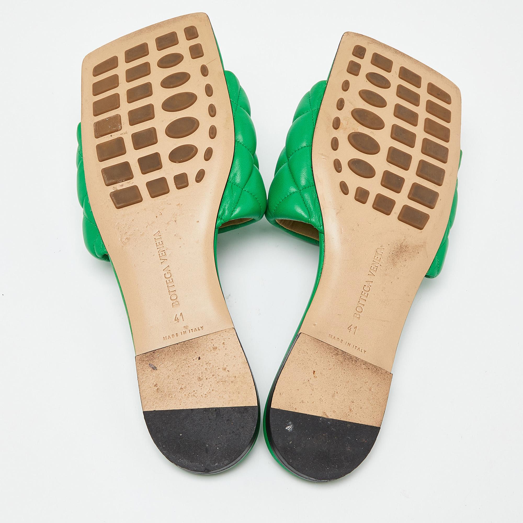 Women's Bottega Veneta Green Padded Leather Flat Slides Size 41 For Sale