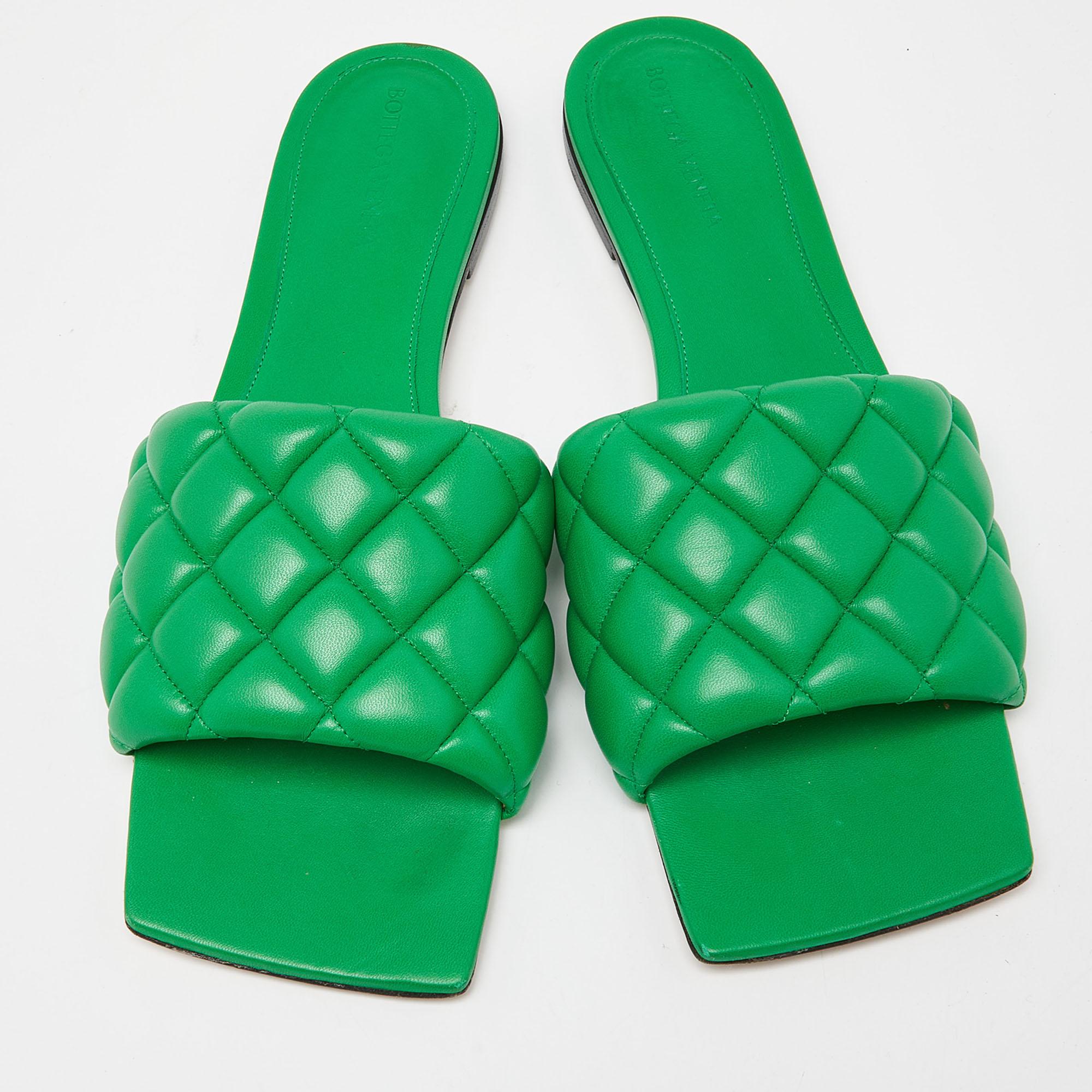Bottega Veneta Green Padded Leather Flat Slides Size 41 For Sale 3