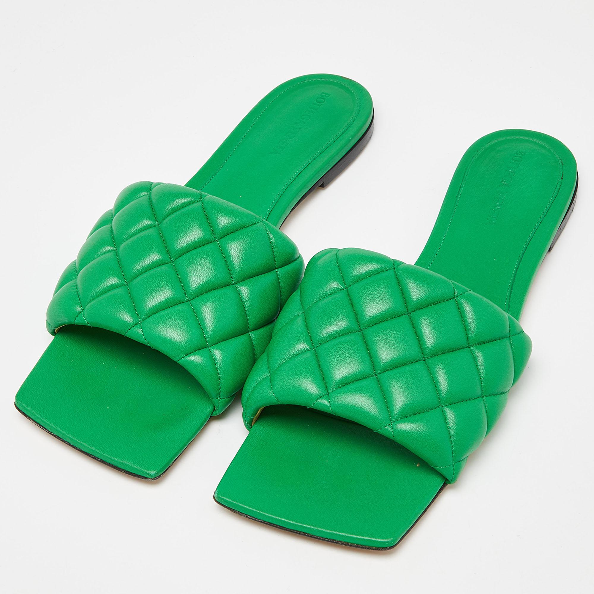 Bottega Veneta Green Padded Leather Flat Slides Size 41 For Sale 4