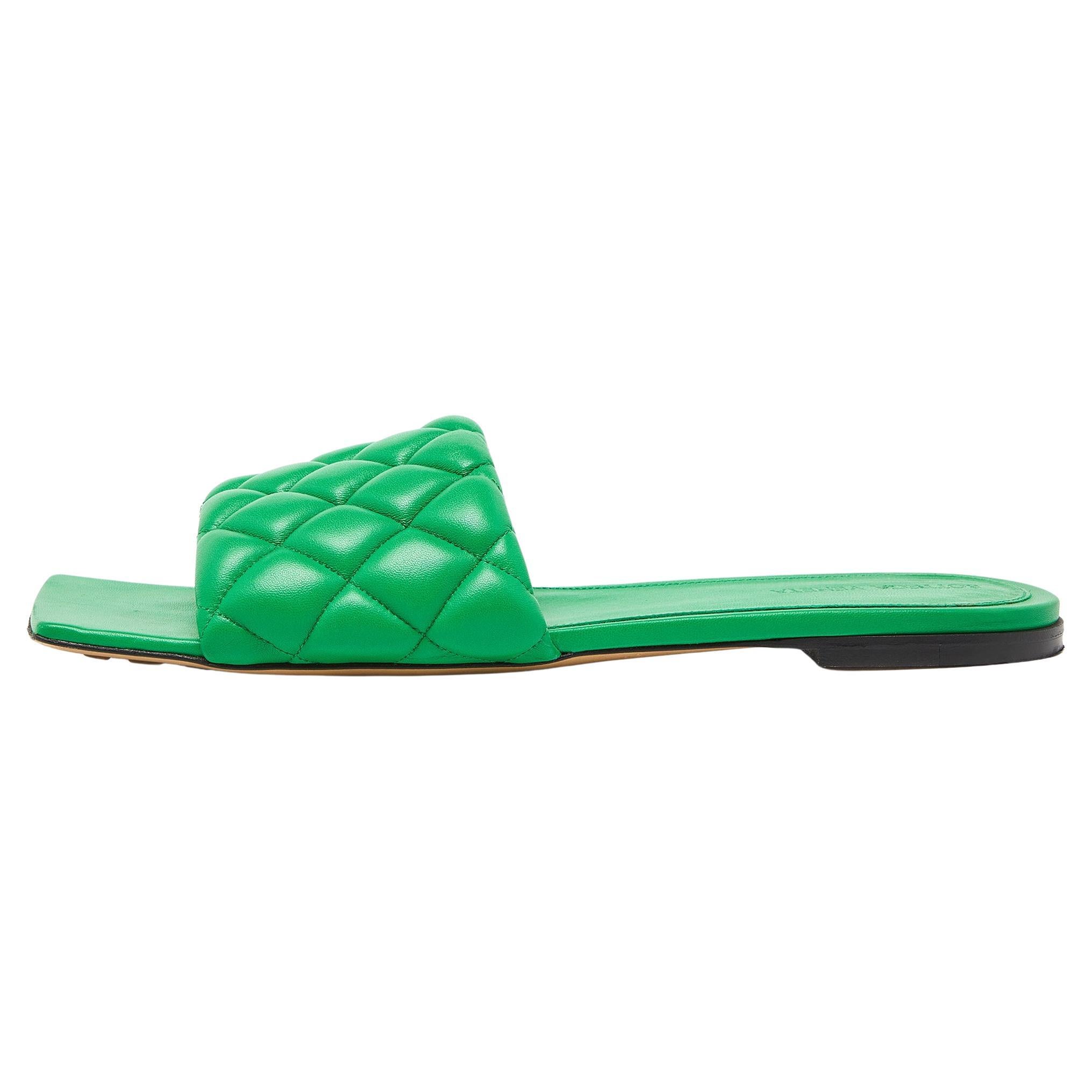 Bottega Veneta Green Padded Leather Flat Slides Size 41 For Sale