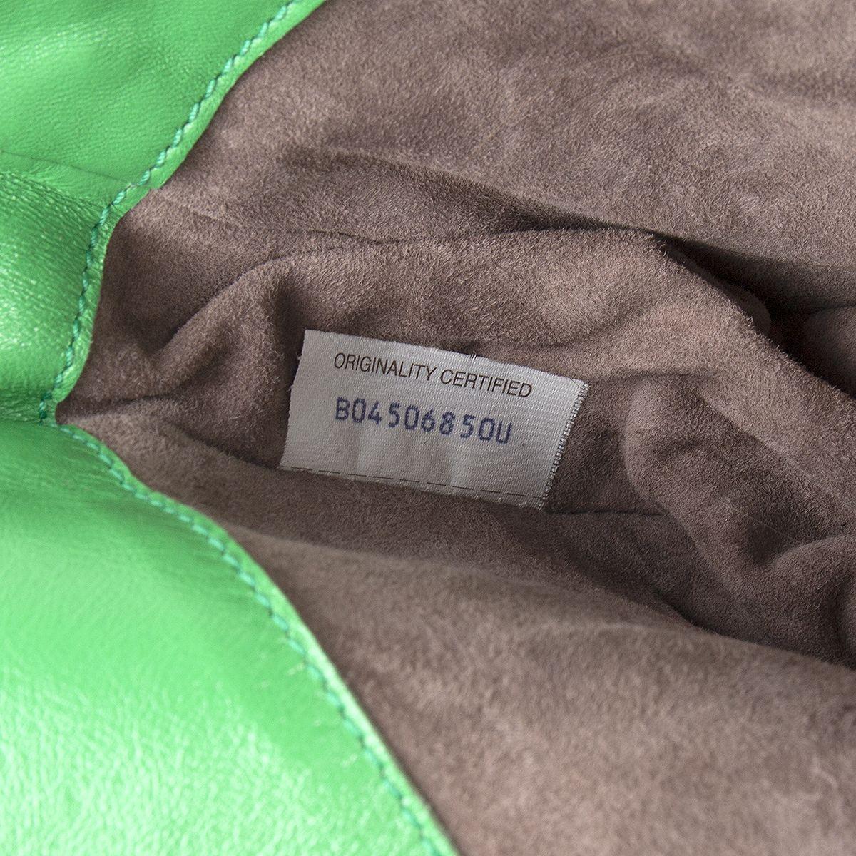 BOTTEGA VENETA green & purple leather IRISH MADRAS Shoulder Bag In Excellent Condition In Zürich, CH