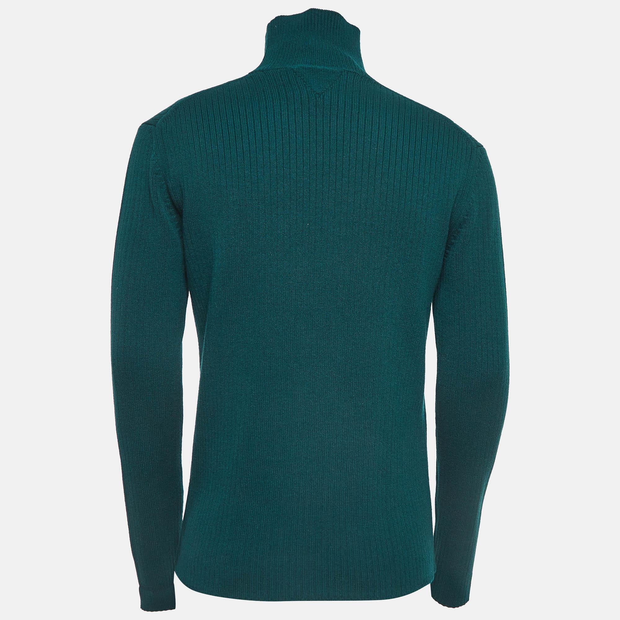 Si vous souhaitez construire une garde-robe durable avec des pièces minimales  polyvalent  et intemporelle  ce pull Bottega Veneta devrait être votre choix. Avec un design simple  un travail de précision  et col roulé  il peut être associé à