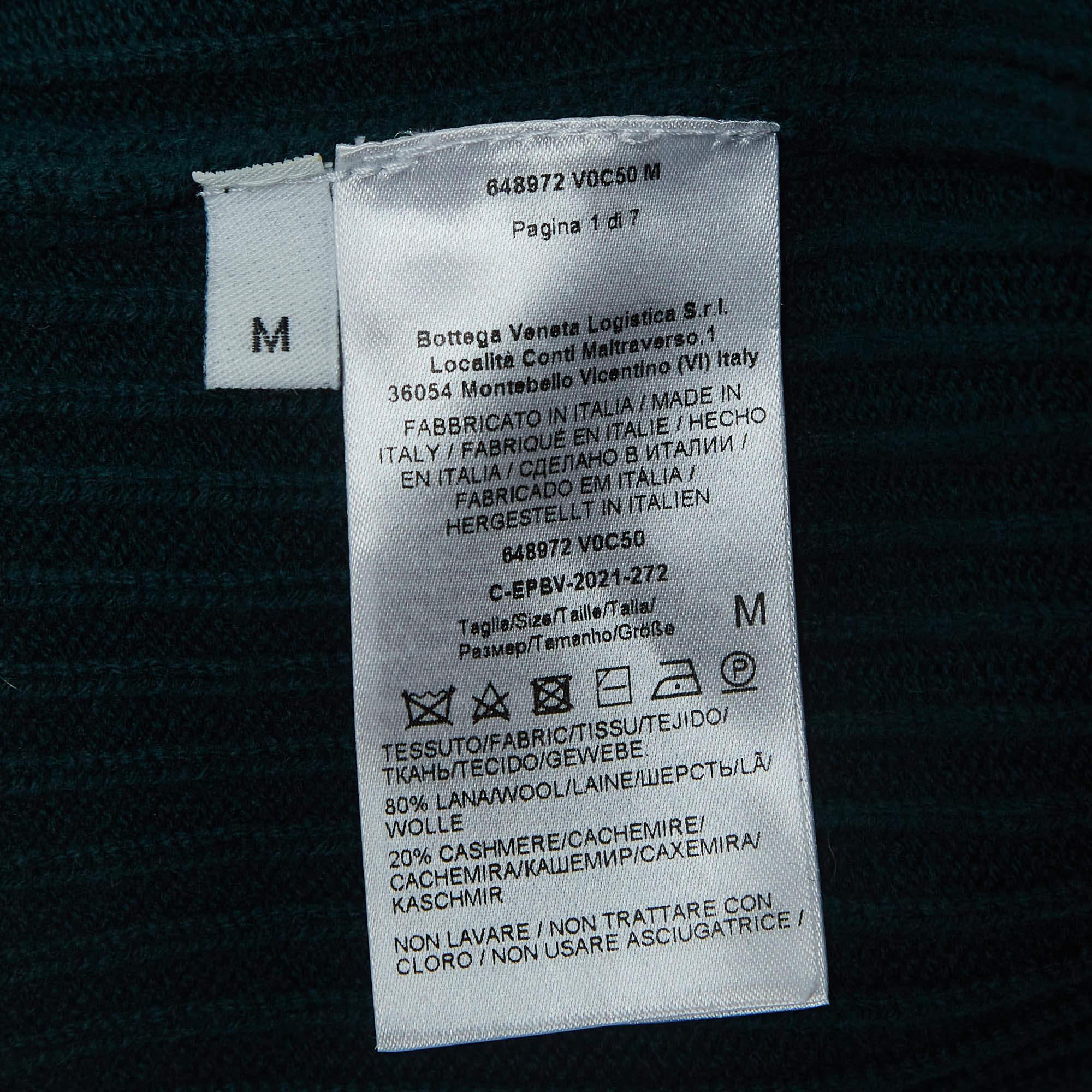 Bottega Veneta Pull à col roulé en tricot côtelé vert M Pour hommes en vente