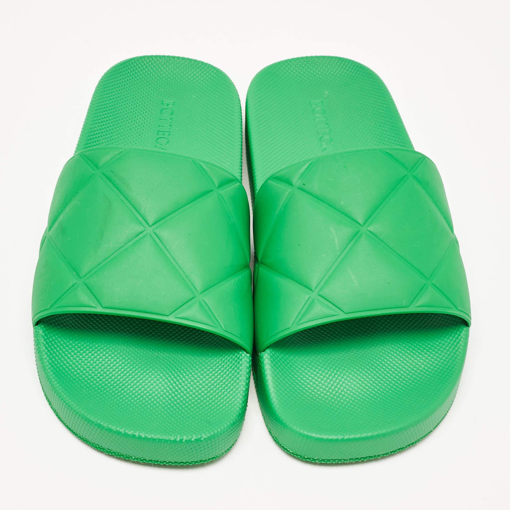Verde Bottega Veneta Greene & Greene Greene Pool Slides Taglia 35 in vendita