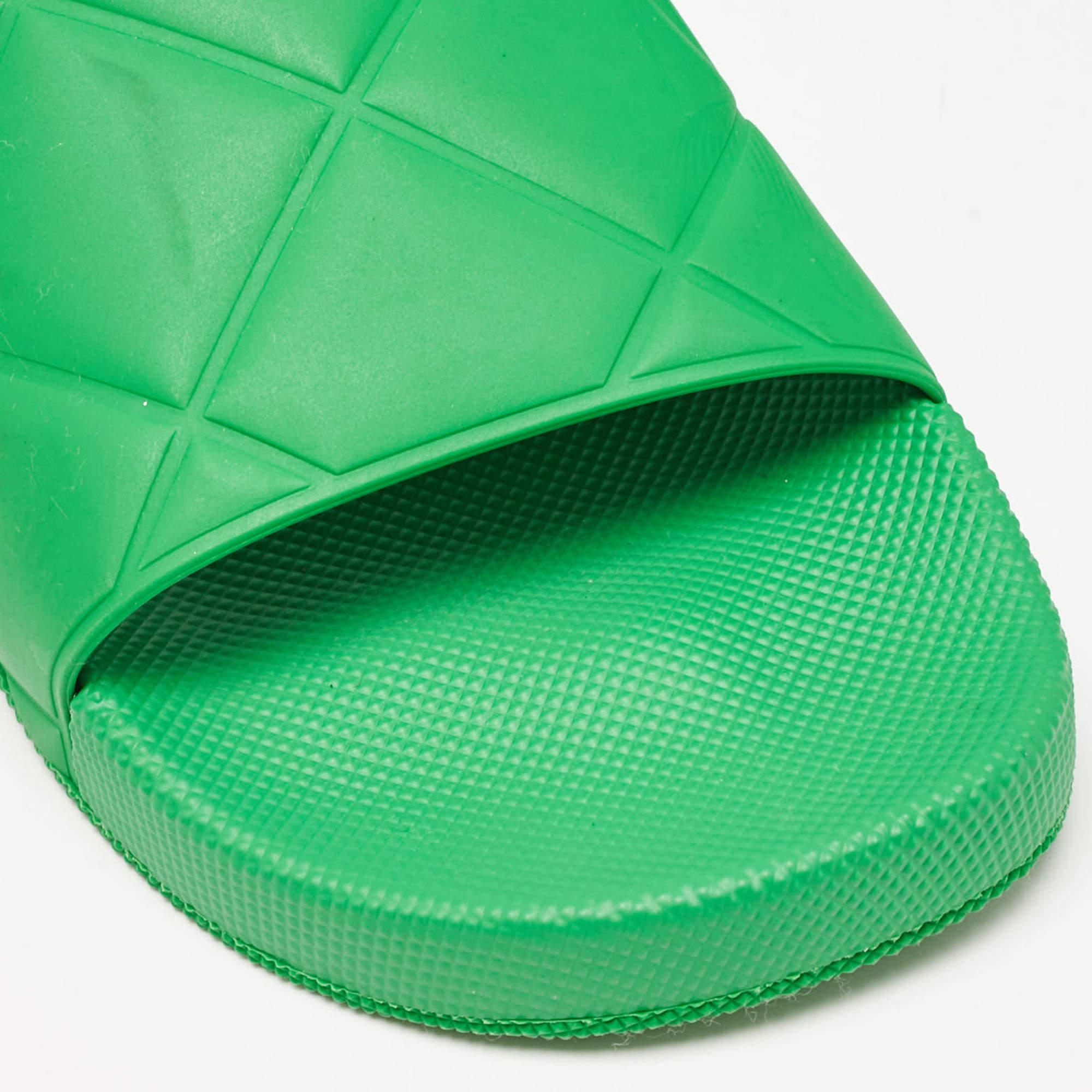 Bottega Veneta Greene & Greene Greene Pool Slides Taglia 35 in vendita 2