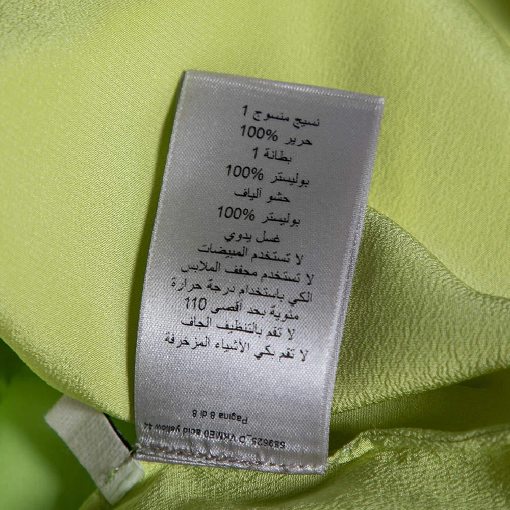 Chemise de smoking Bottega Veneta en soie verte et plâtre matelassé avec détails en forme de losange M Pour femmes en vente