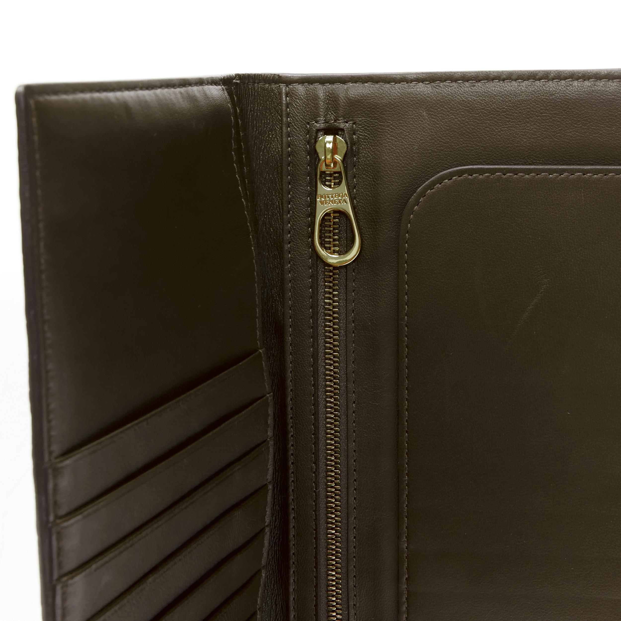 Black BOTTEGA VENETA grey genuine alligator leather bi-fold portfolio wallet For Sale