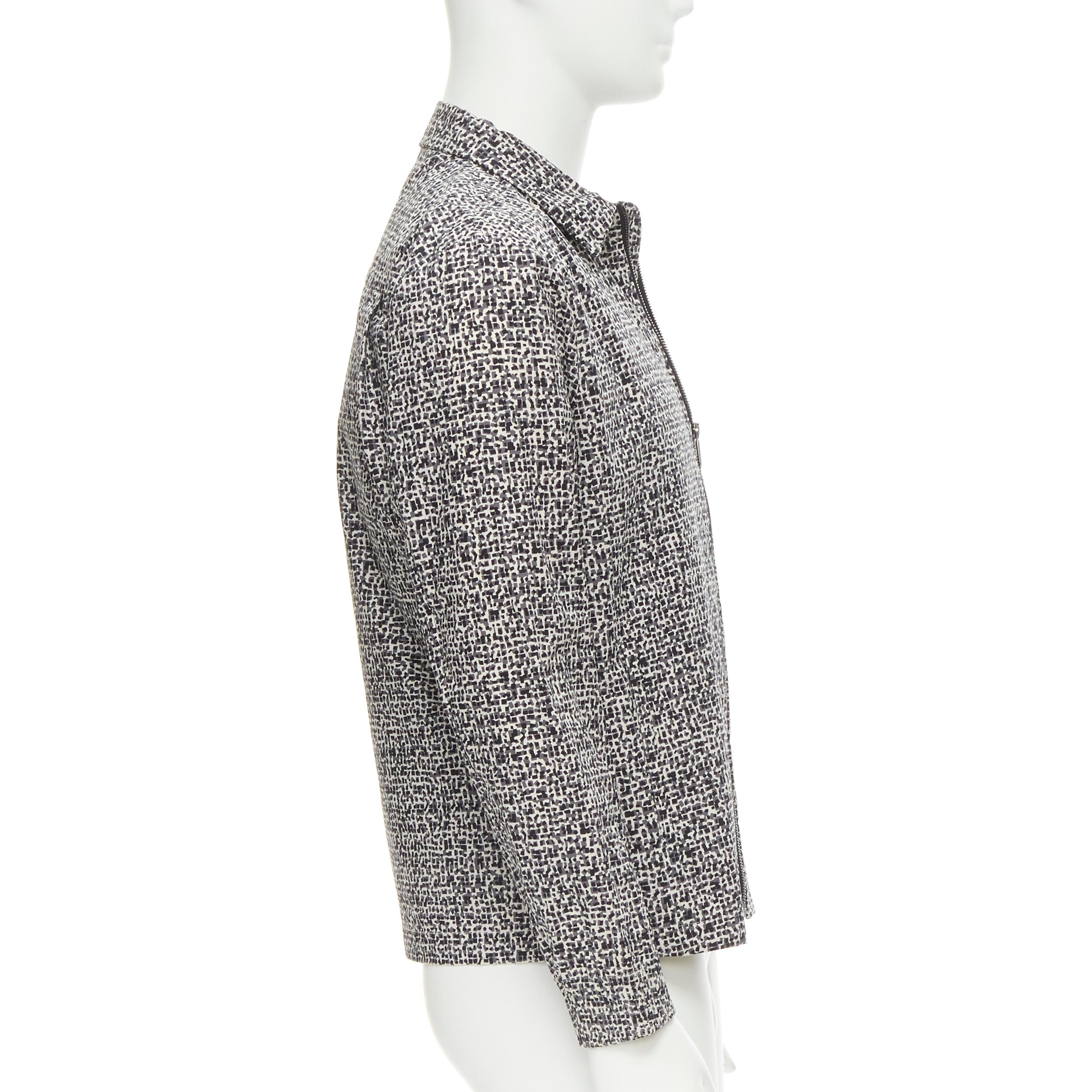 BOTTEGA VENETA grey geometric print Intrecciato zip front cotton jacket EU48 M In Excellent Condition For Sale In Hong Kong, NT