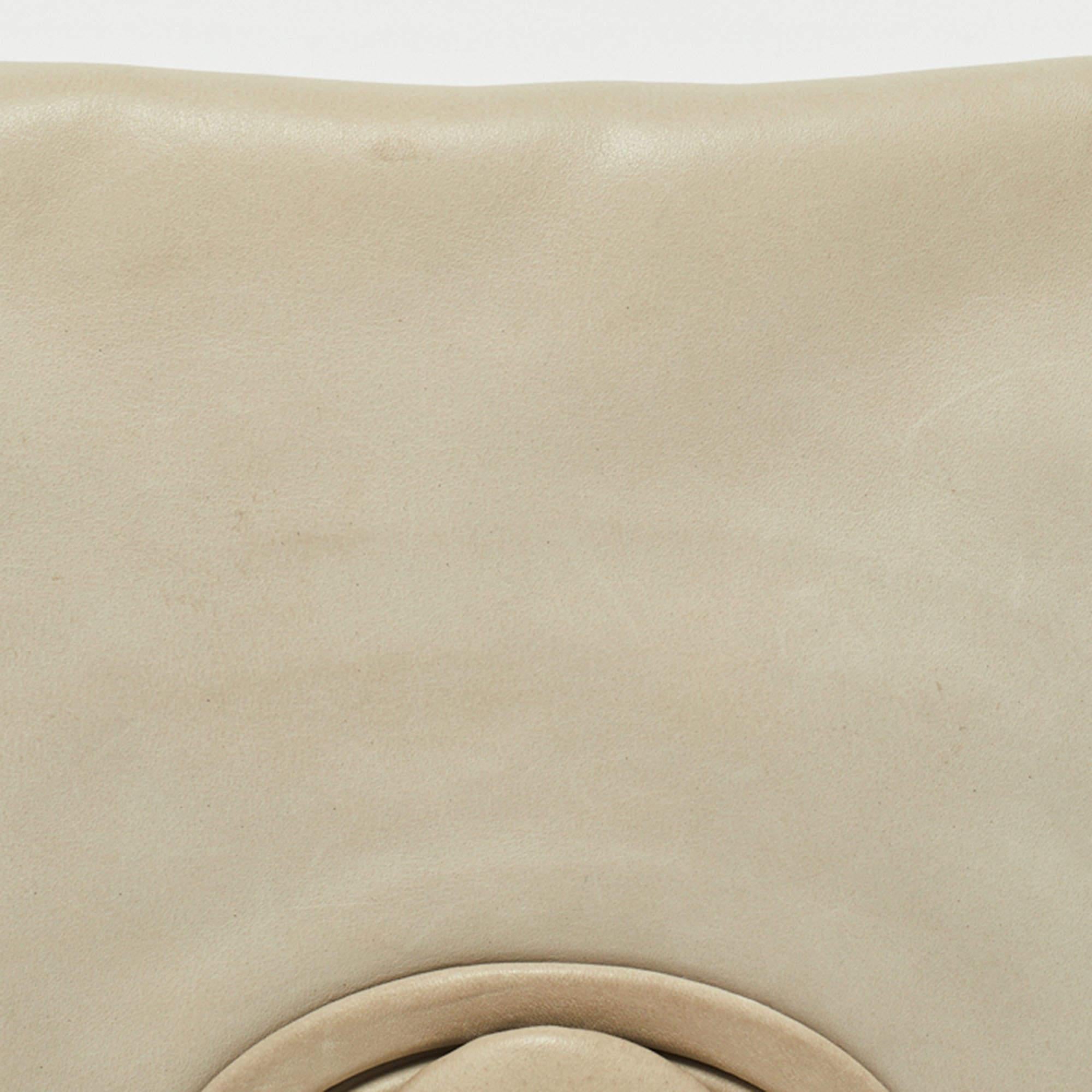 Women's Bottega Veneta Grey/Gold Leather Twist Lock Flap Clutch