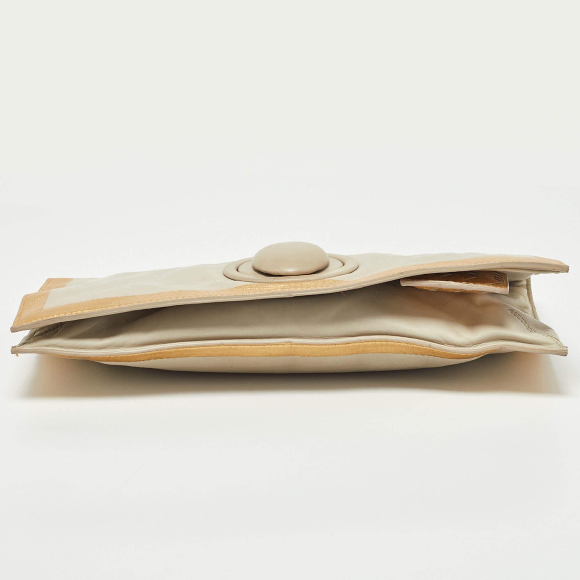 Bottega Veneta Grey/Gold Leather Twist Lock Flap Clutch 4