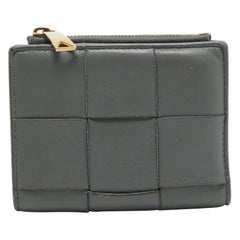 Used Bottega Veneta Grey Intrecciato Leather Cassette Compact Walllet