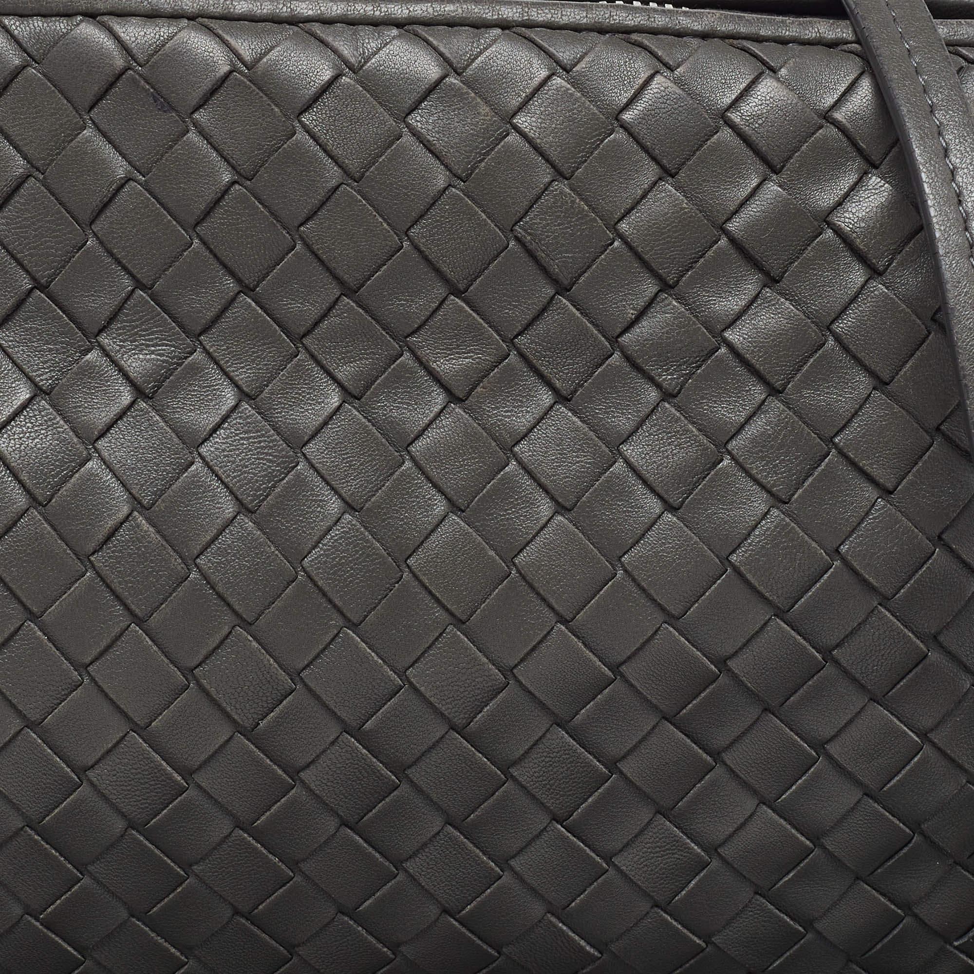 Women's Bottega Veneta Grey Intrecciato Leather Nodini Double Zip Crossbody Bag