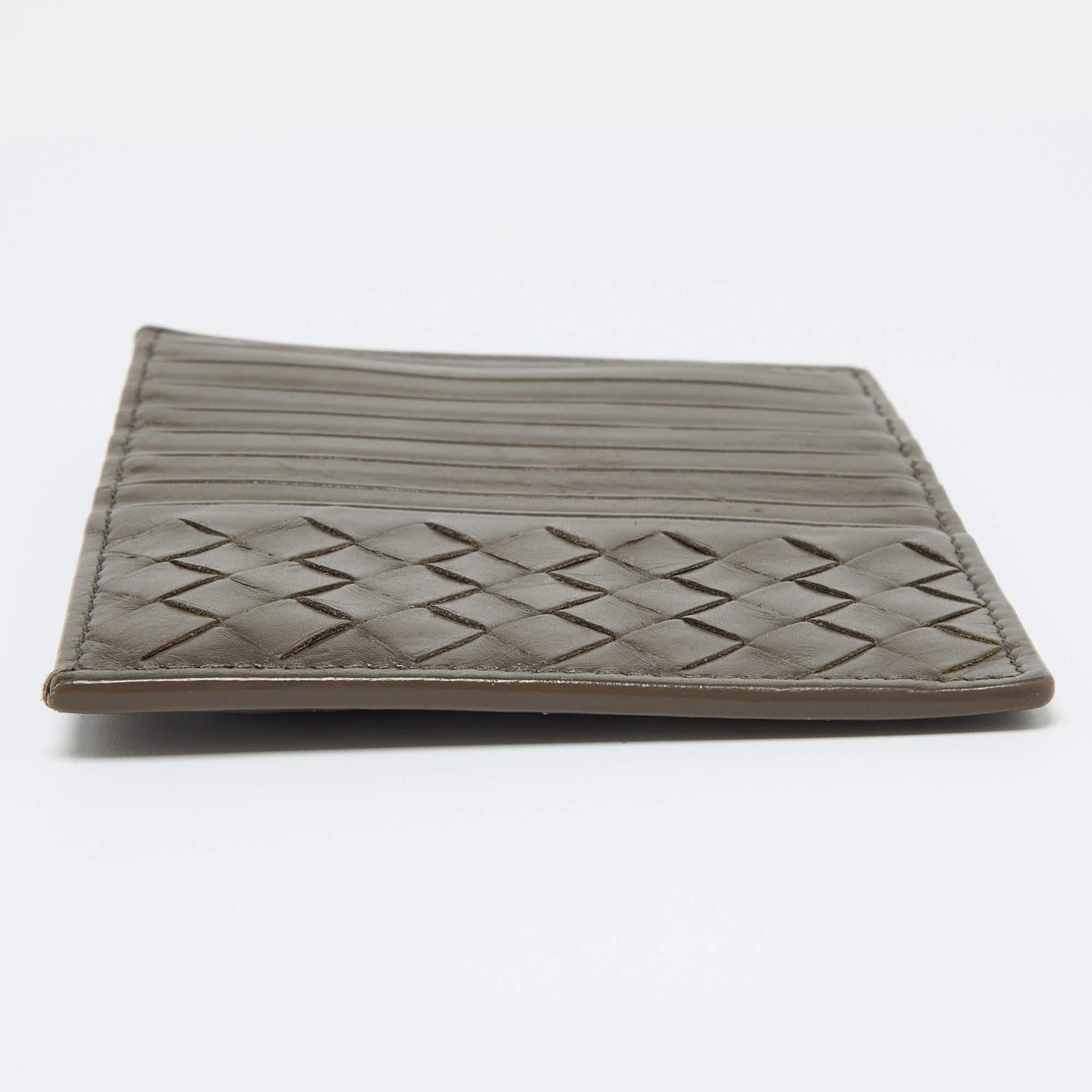 Bottega Veneta Grey Intrecciato Leather Zip Card Holder For Sale 2