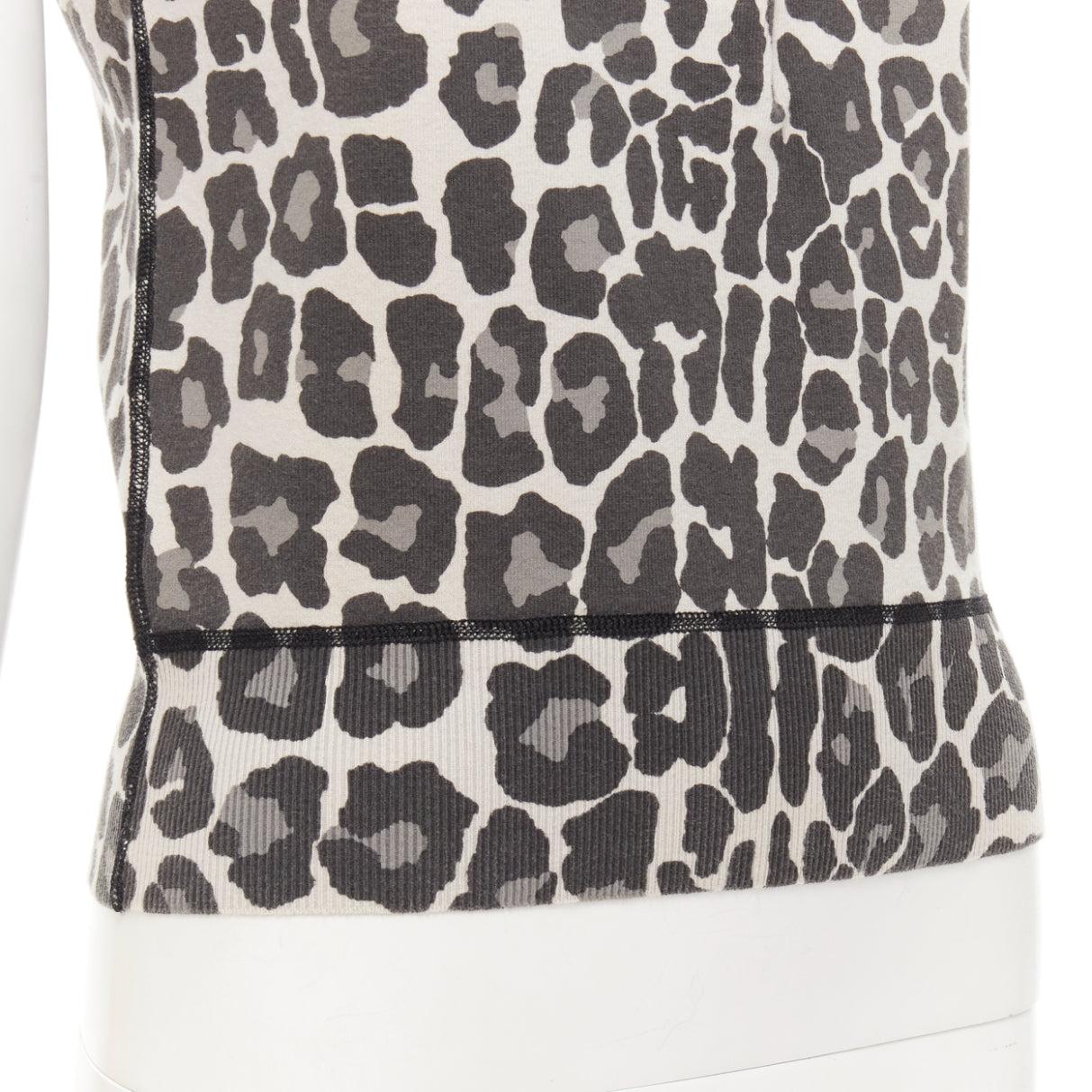 BOTTEGA VENETA Graues Oberteil aus Baumwollmischung mit Leopardenmuster und halber Knopfleiste IT38 XS im Angebot 5