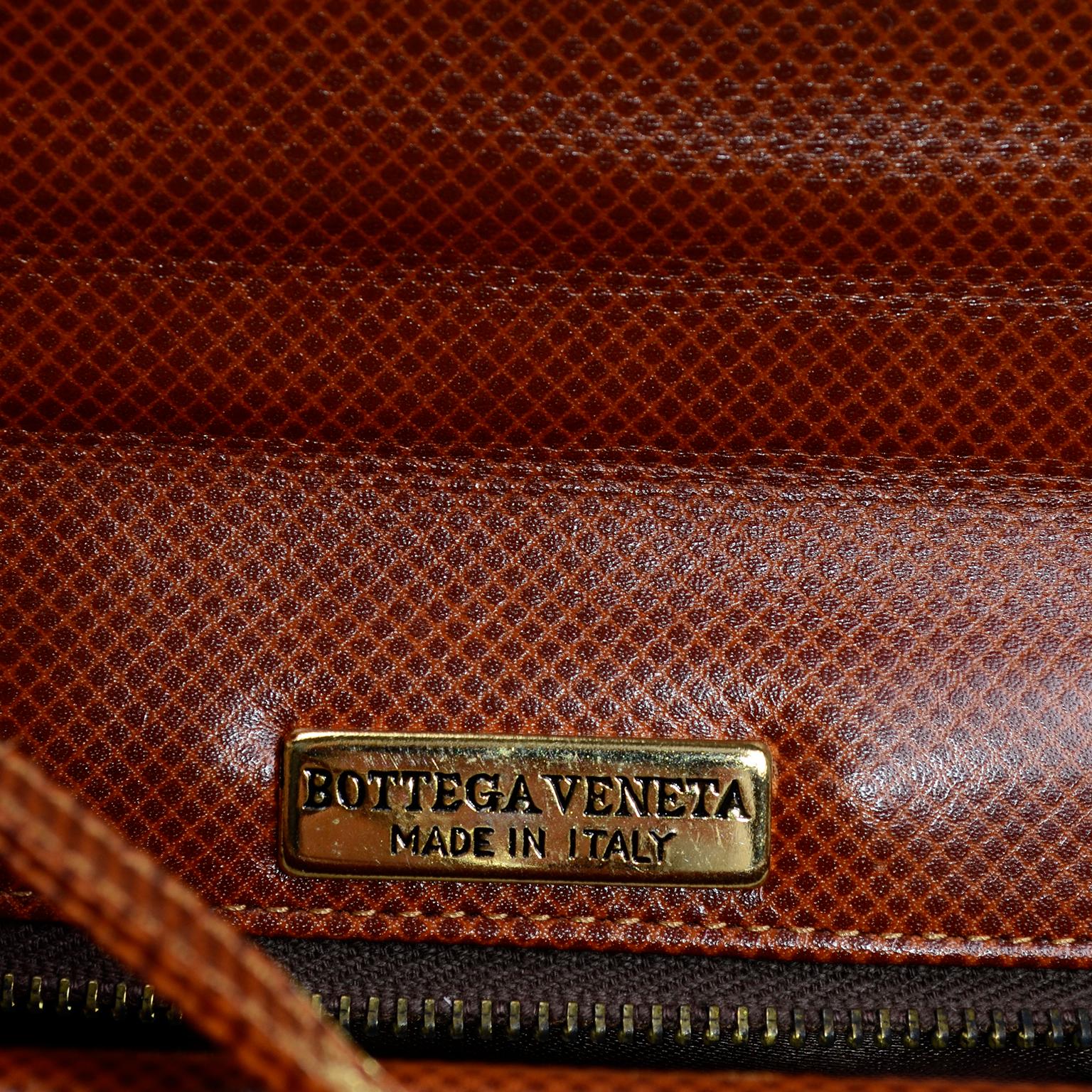 Bottega Veneta Handbag Vintage Leather Cross Body Shoulder Flap Bag In Excellent Condition In Portland, OR