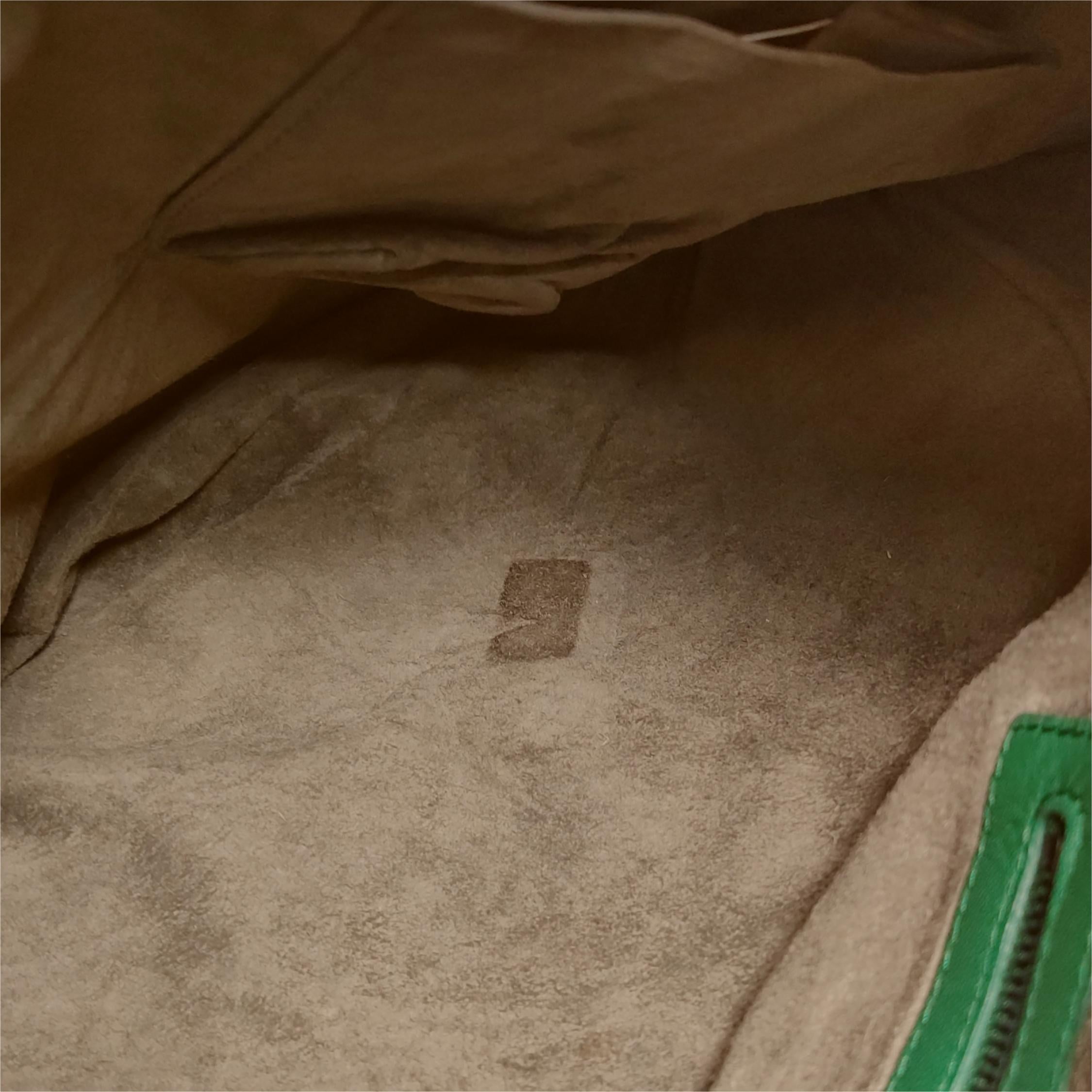 Bottega Veneta Hobo Tasche Lammfell Intrecciato Sittich Grün Mittel Groß 47cm im Angebot 4