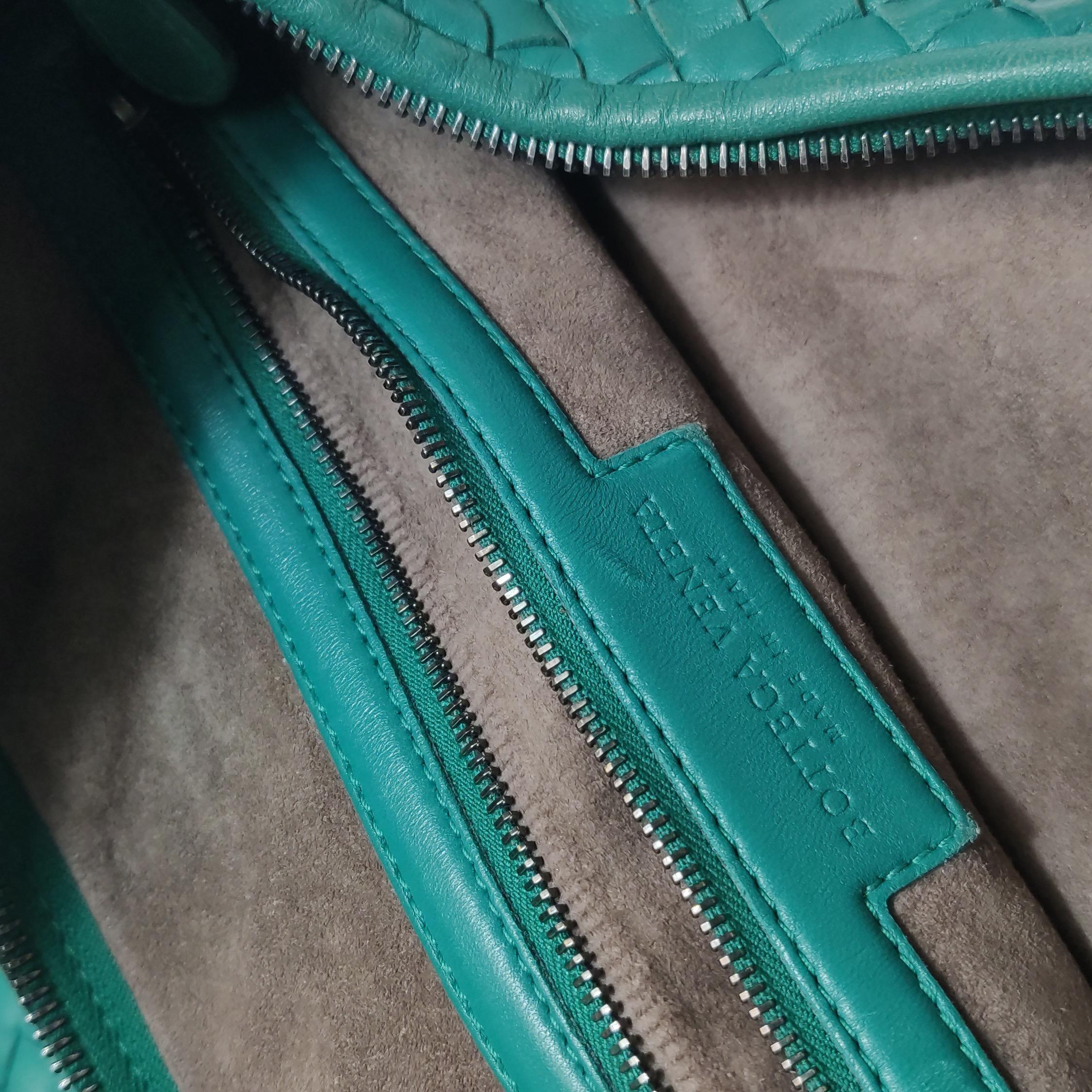 Bottega Veneta Hobo Bag Lambskin Intrecciato Teal Green Medium Large 47cm en vente 8