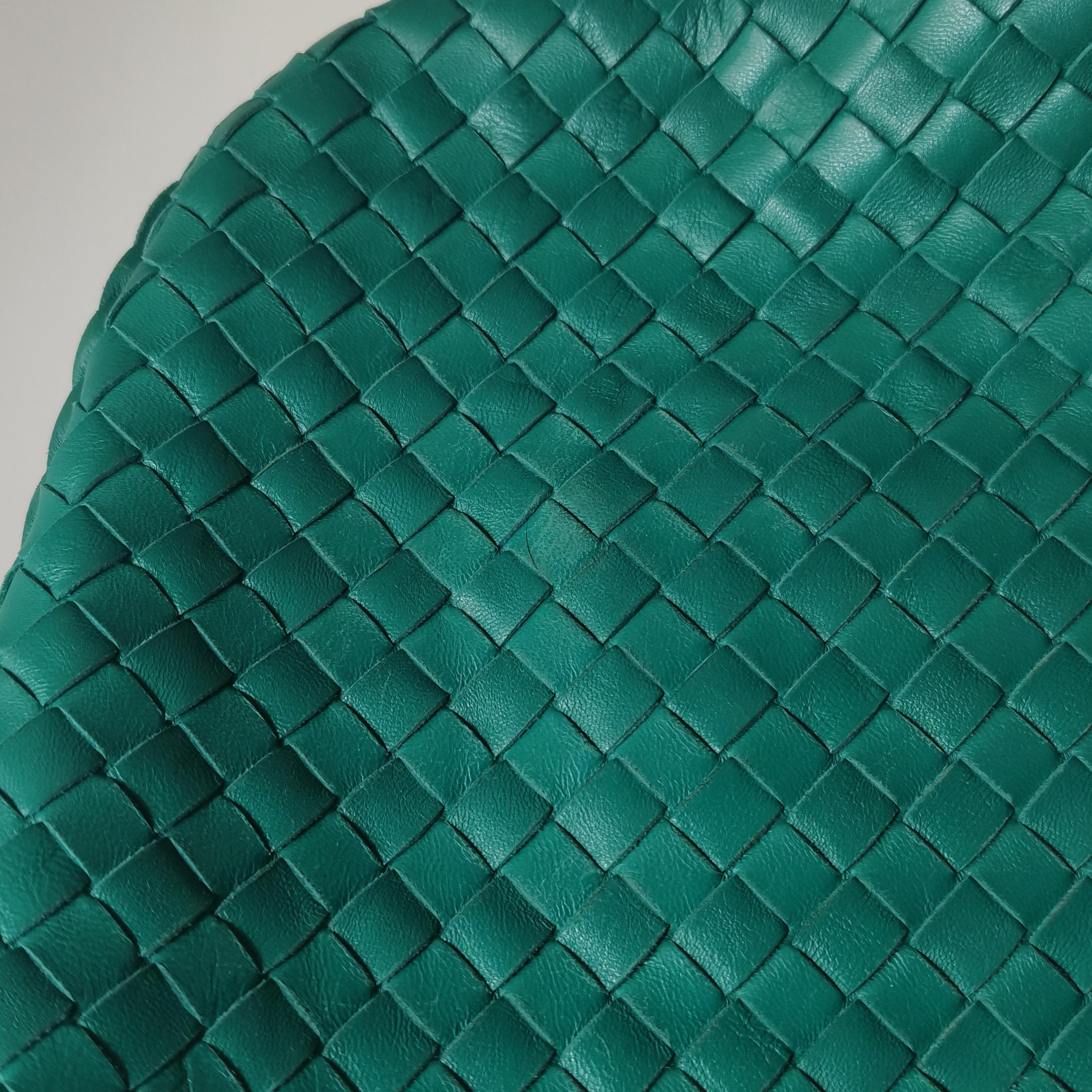 Bottega Veneta Hobo Bag Lambskin Intrecciato Teal Green Medium Large 47cm en vente 11