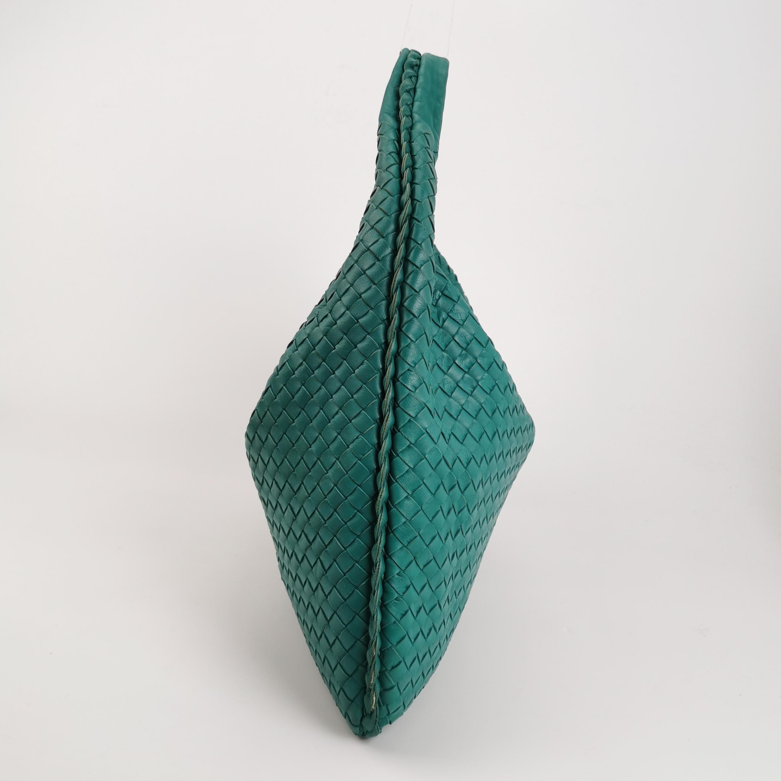 Bottega Veneta Hobo Bag Lambskin Intrecciato Teal Green Medium Large 47cm en vente 3