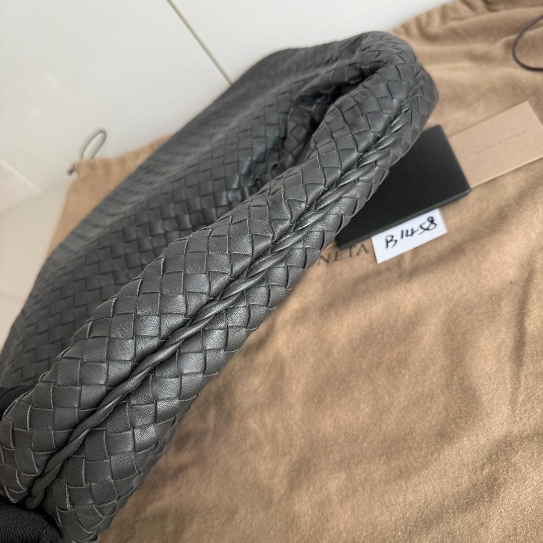 Bottega Veneta Bolso Hobo Piel de cordero Gris Oscuro Grande 47cm 4
