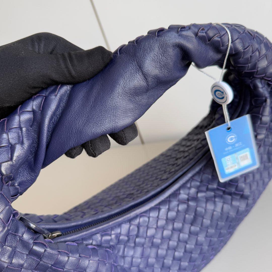 Bottega Veneta Hobo Bag Lambskin leather Dark Navy Medium 47cm For Sale 6