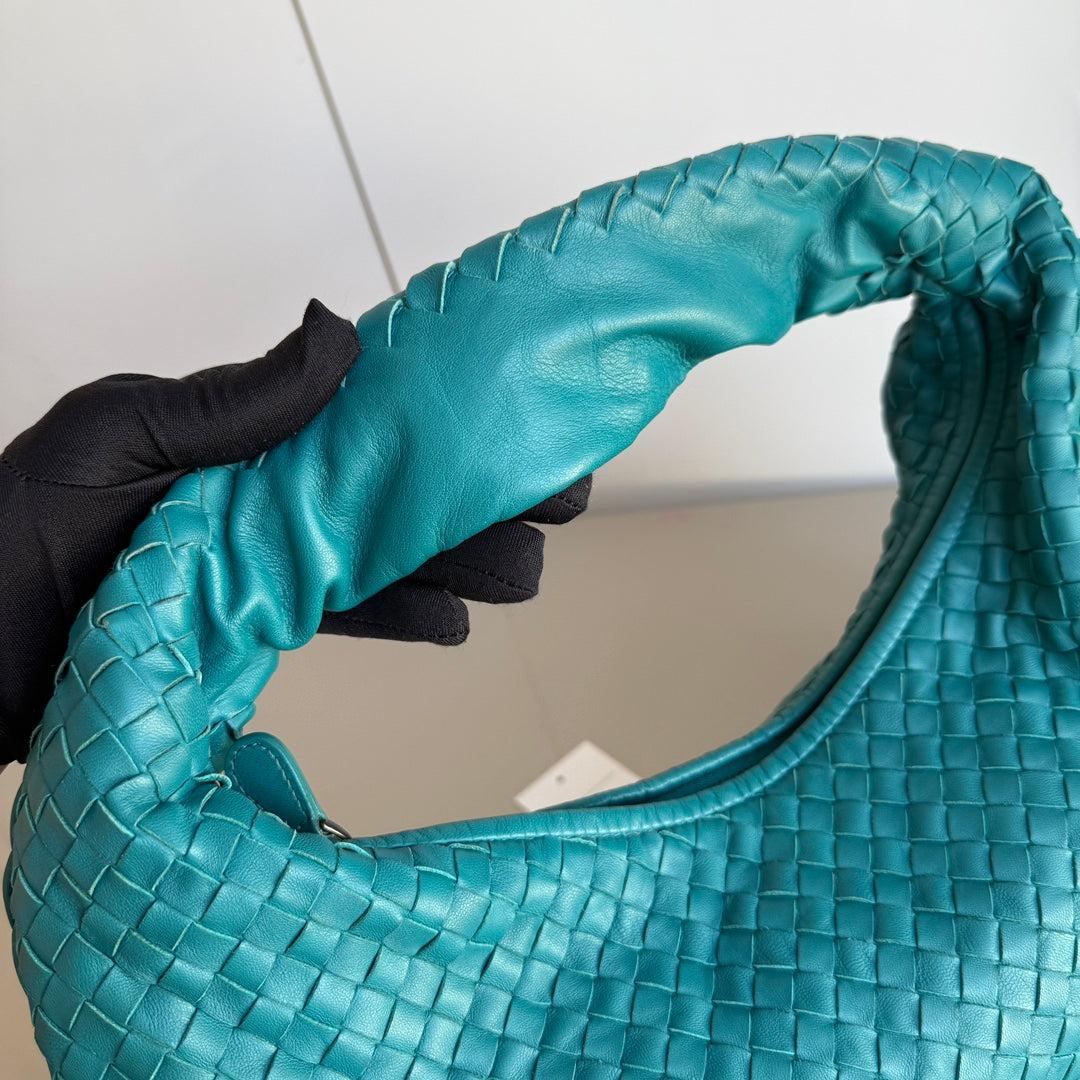 Bottega Veneta Hobo Bag Lambskin leather Green 47cm For Sale 6